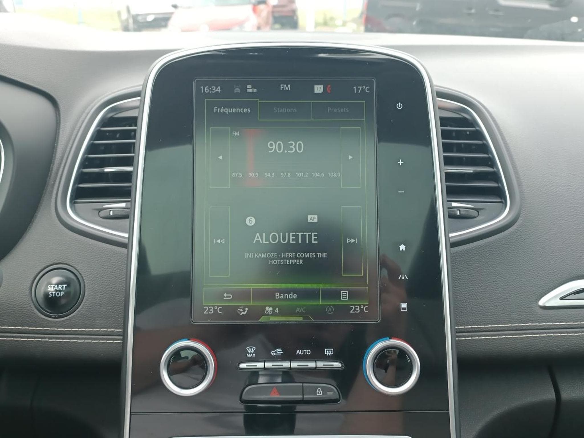 Renault Scenic 1.6 DCI 160 INITIALE PARIS EDC (2017) - Photo 20
