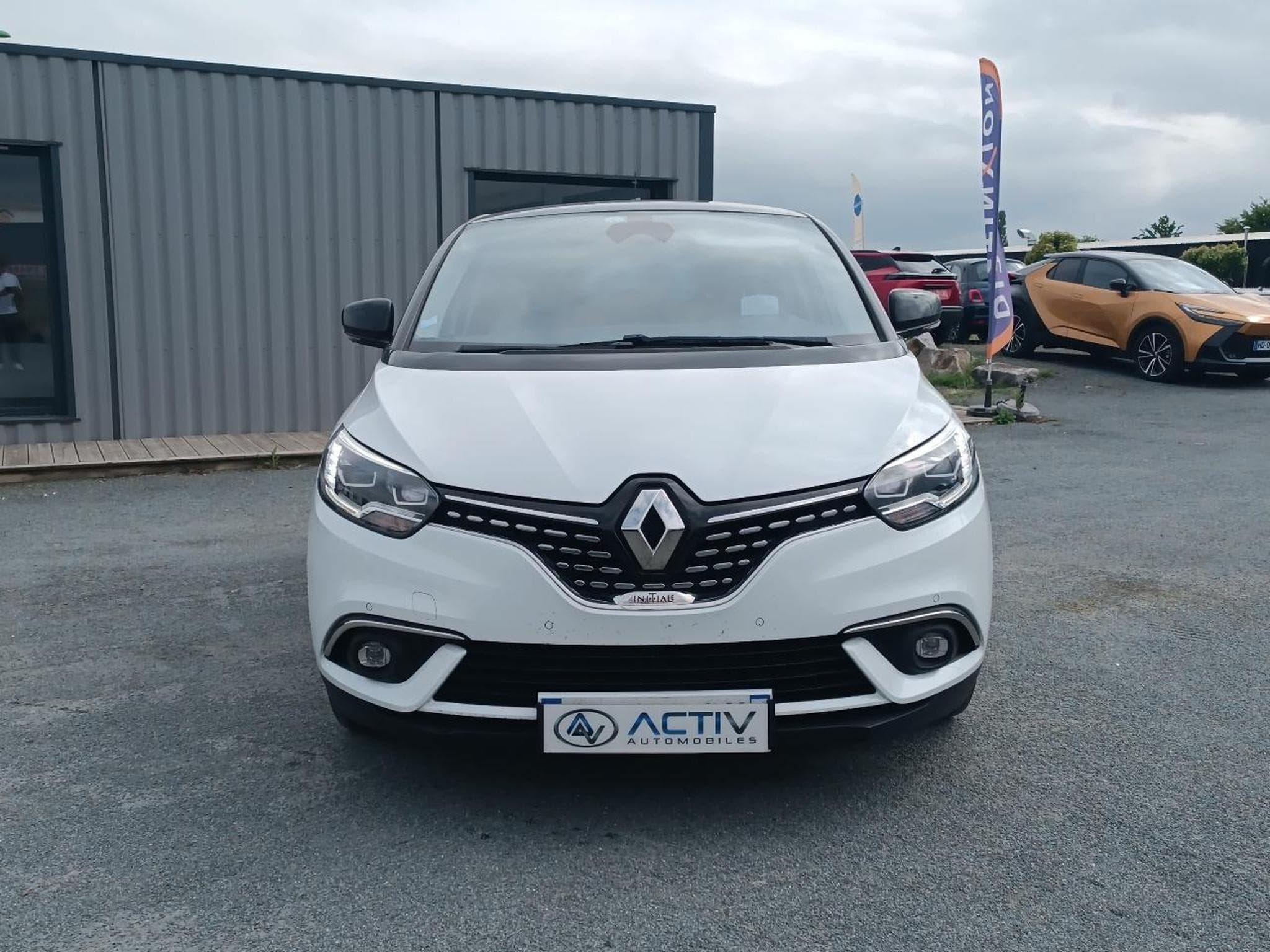 Renault Scenic 1.6 DCI 160 INITIALE PARIS EDC (2017) - Photo 27