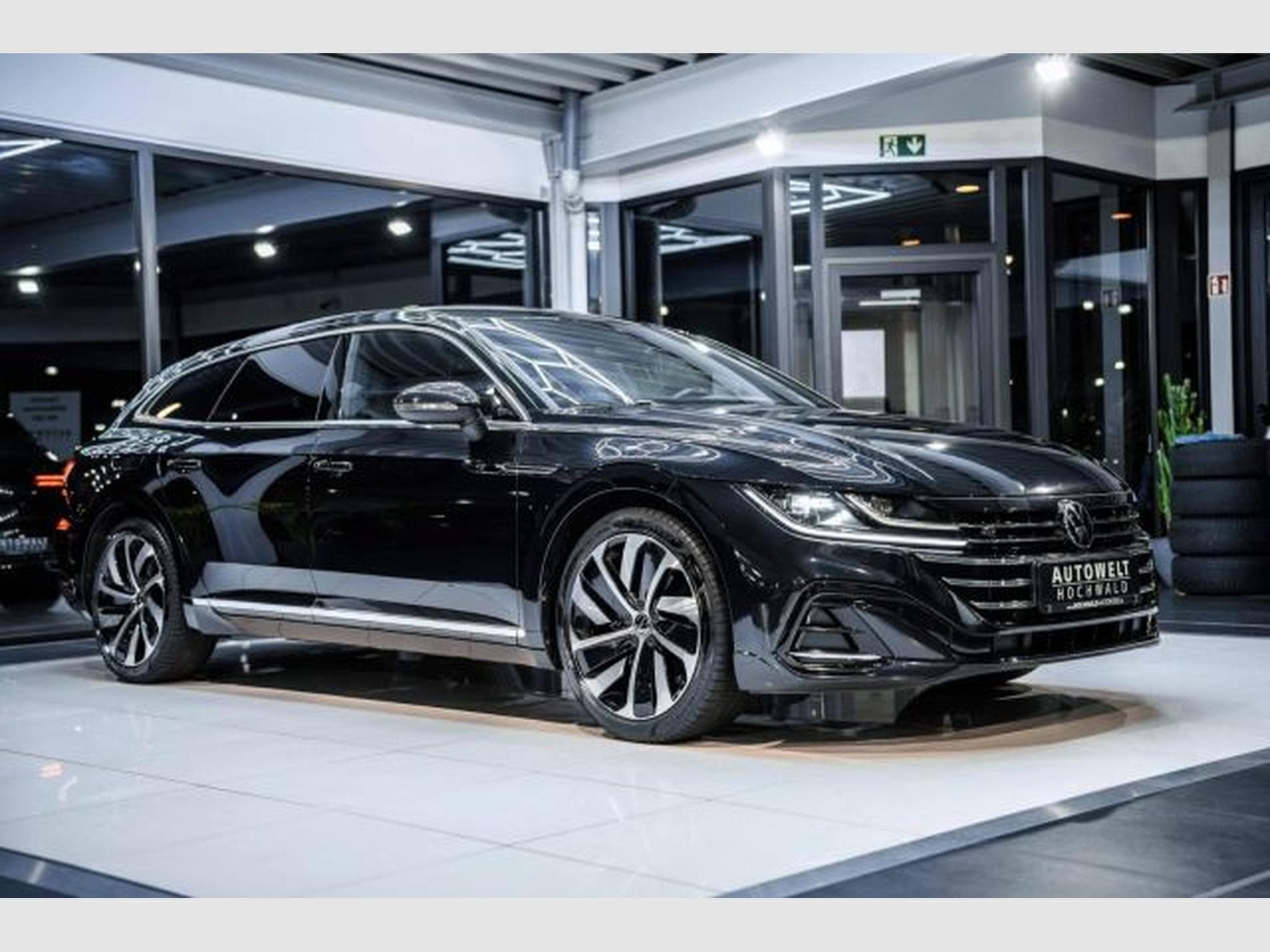 VW Arteon Arteon Shooting Brake 2.0 TDI DSG R-Line NAVI (2023) - Photo 6