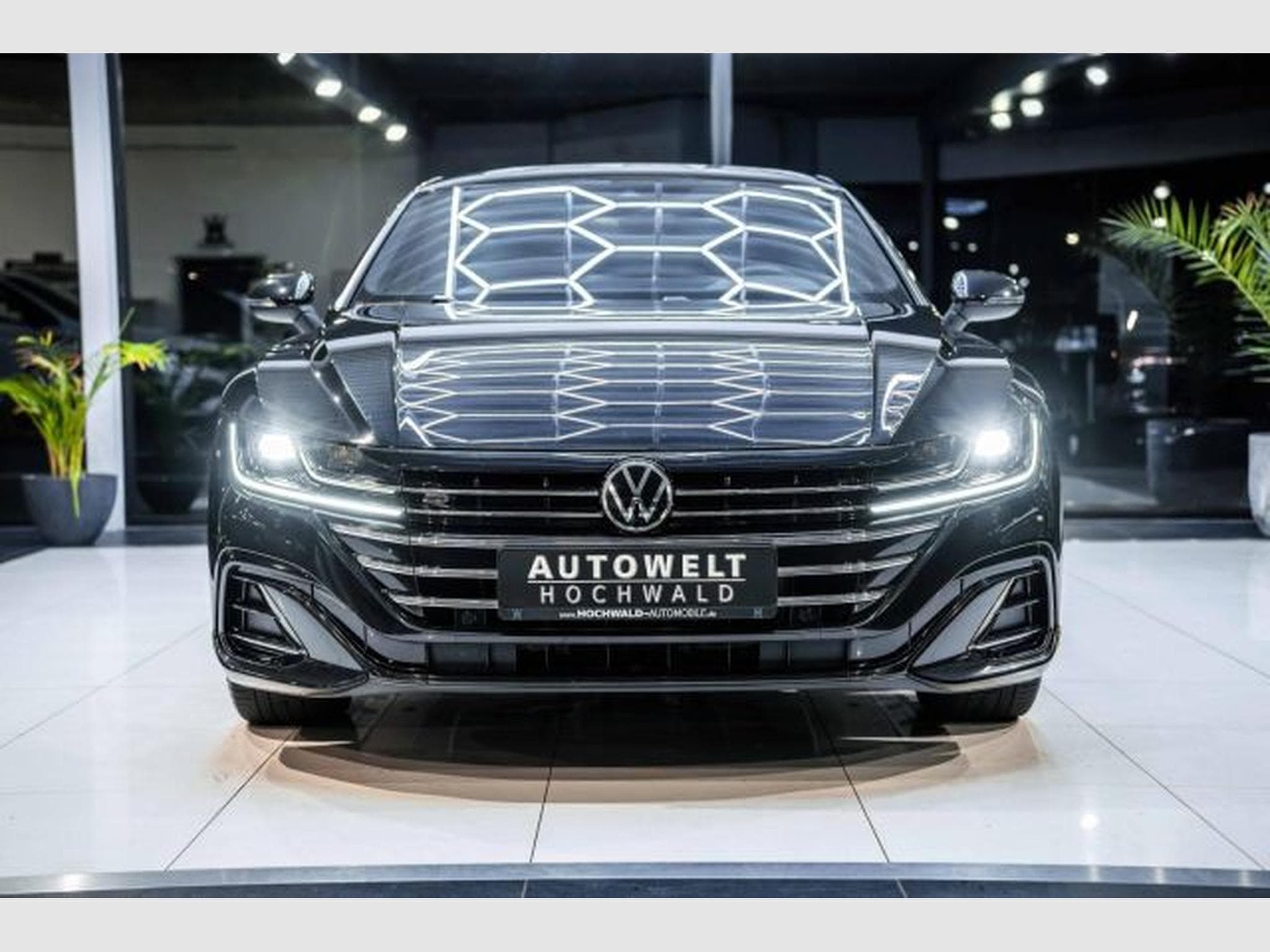 VW Arteon Arteon Shooting Brake 2.0 TDI DSG R-Line NAVI (2023) - Photo 5