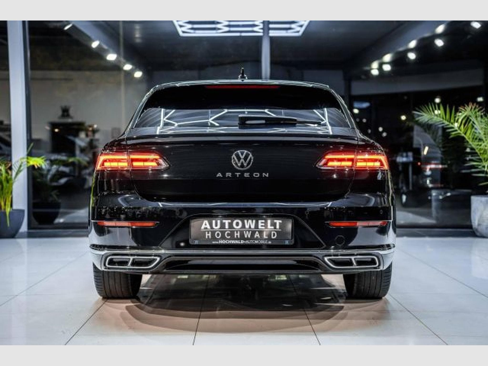VW Arteon Arteon Shooting Brake 2.0 TDI DSG R-Line NAVI (2023) - Photo 12