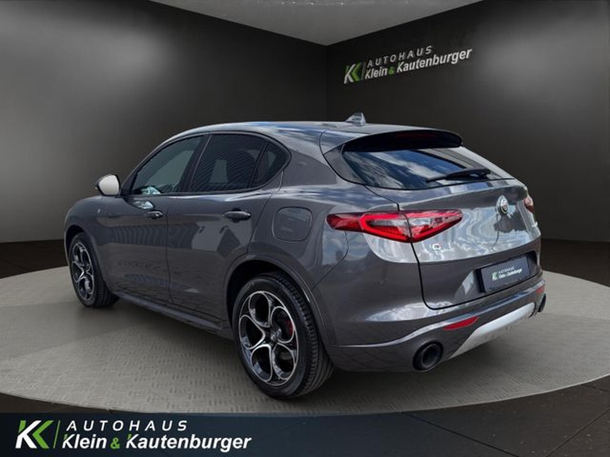 Alfa-Romeo Stelvio Stelvio 2.0 Turbo 16V Ti Q4+MEMORY+AHK+20°+XENON (2022) - Foto 7