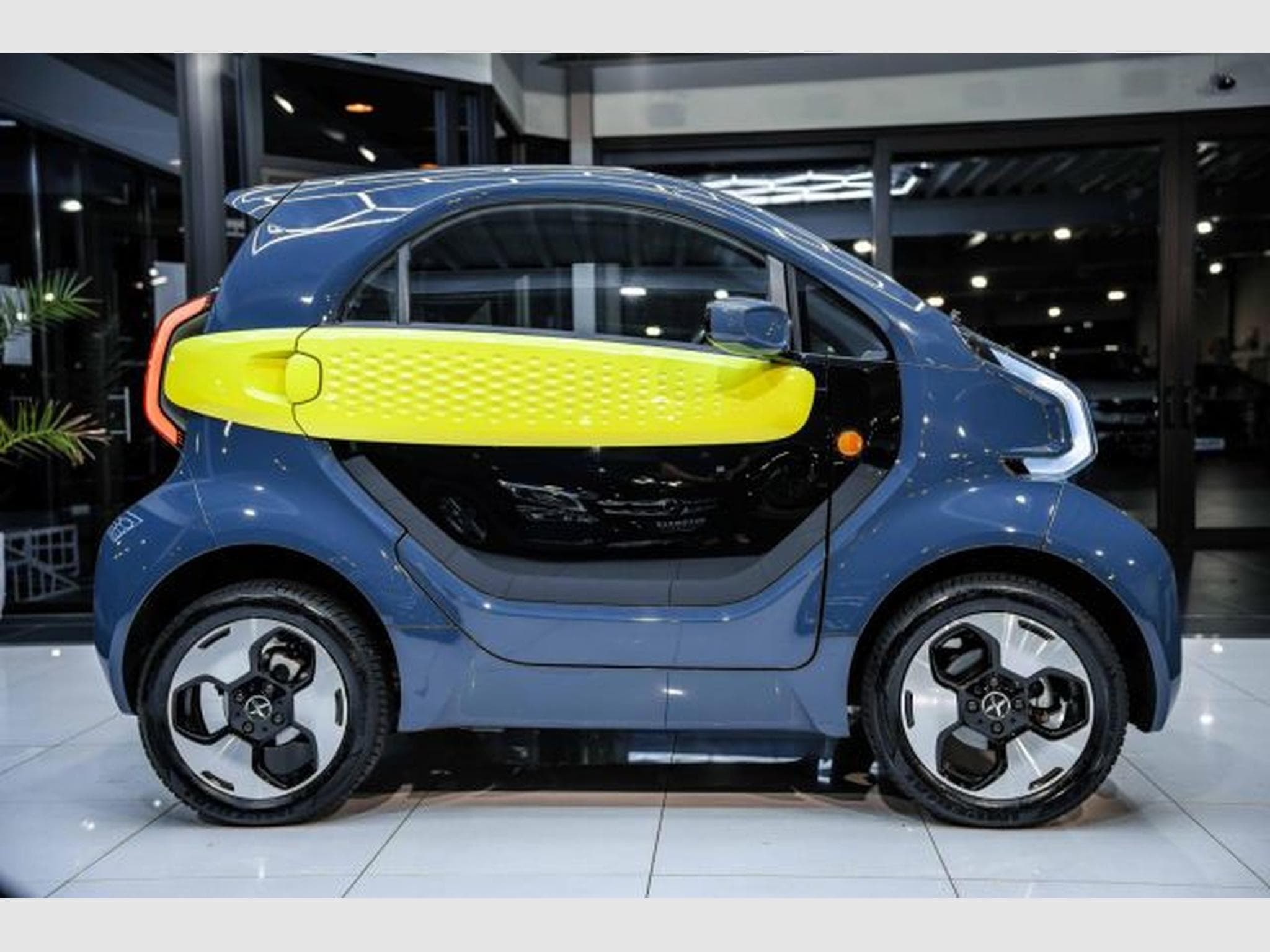 XEV YOYO YOYO KLIMA PANO KEYLESS CARPLAY BLUETOOTH Klima (2024) - Photo 7