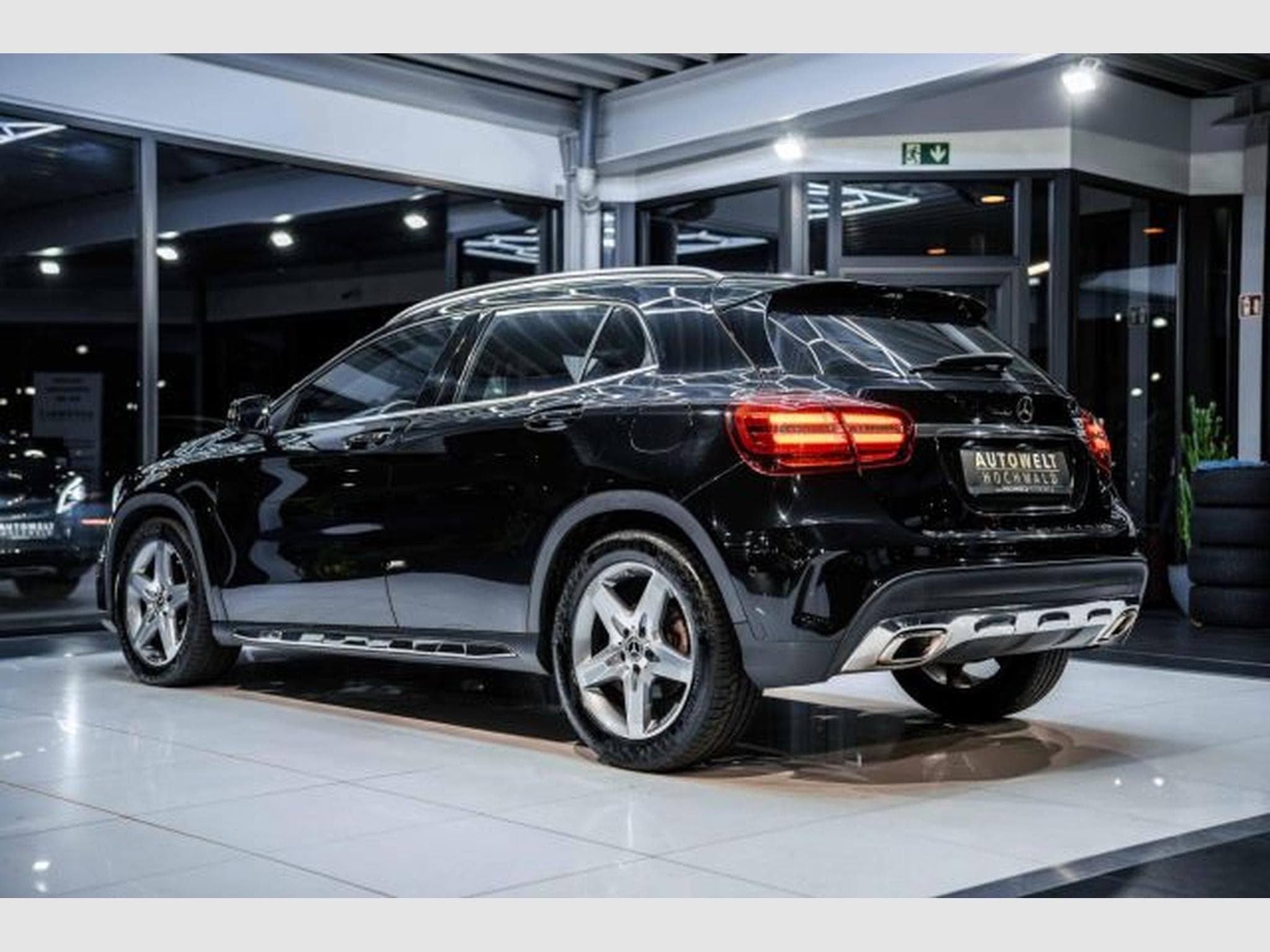 Mercedes GLA 200 GLA 200 AMG-Line 7G-DCT NAVI LED SHZ GARANTIE (2019) - Photo 11
