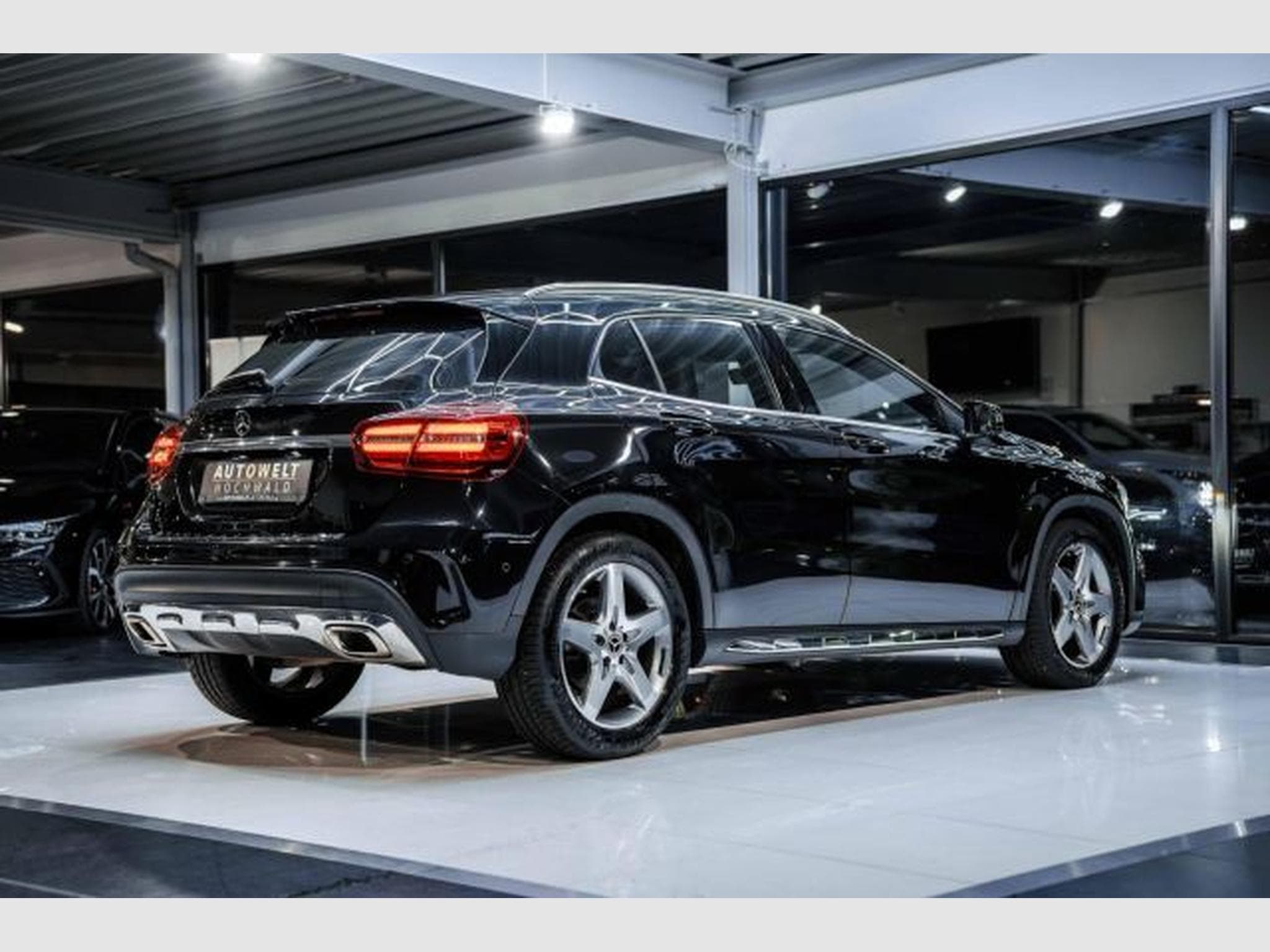 Mercedes GLA 200 GLA 200 AMG-Line 7G-DCT NAVI LED SHZ GARANTIE (2019) - Photo 13