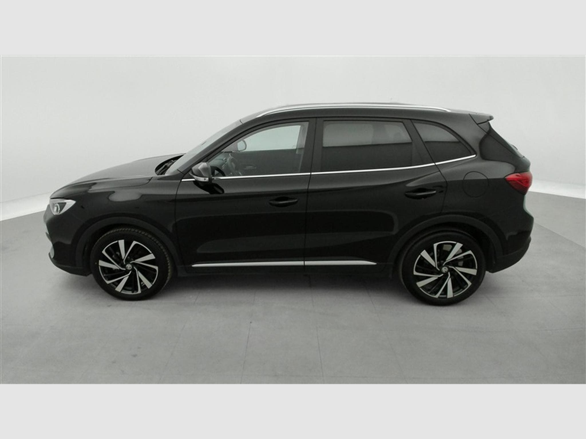 MG ZS 1.5 Hybrid+ Luxury NAVI / FULL LED / CUIR / CAMERA / JA 17" (2025) - Photo 3