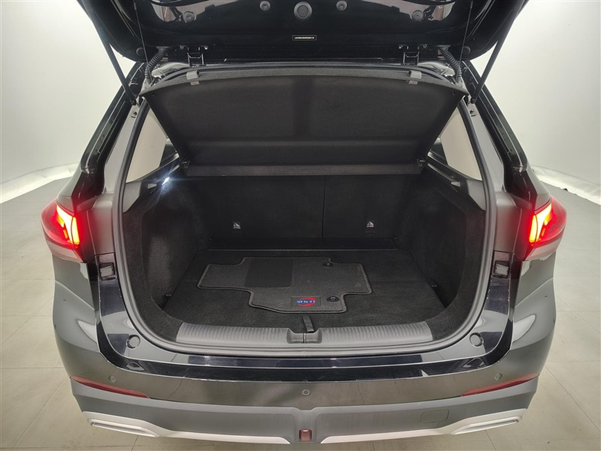 MG ZS 1.5 Hybrid+ Luxury NAVI / FULL LED / CUIR / CAMERA / JA 17" (2025) - Photo 14