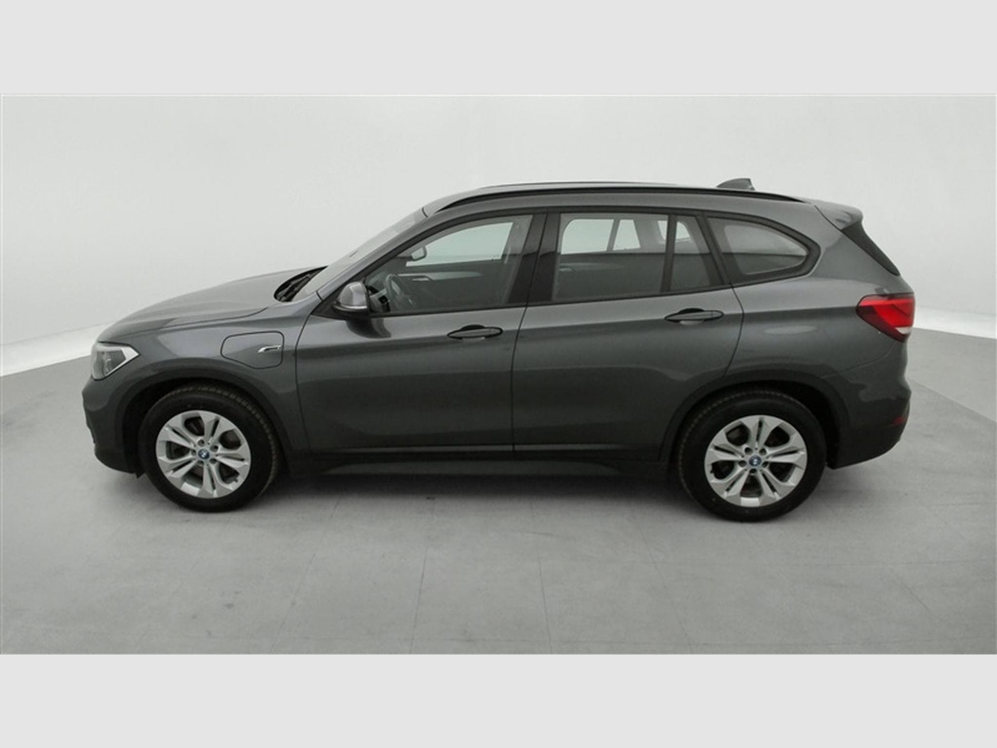 BMW X1 PHEV 1.5iA xDrive25e Navi / Led / PDC av+ar (2022) - Foto 3