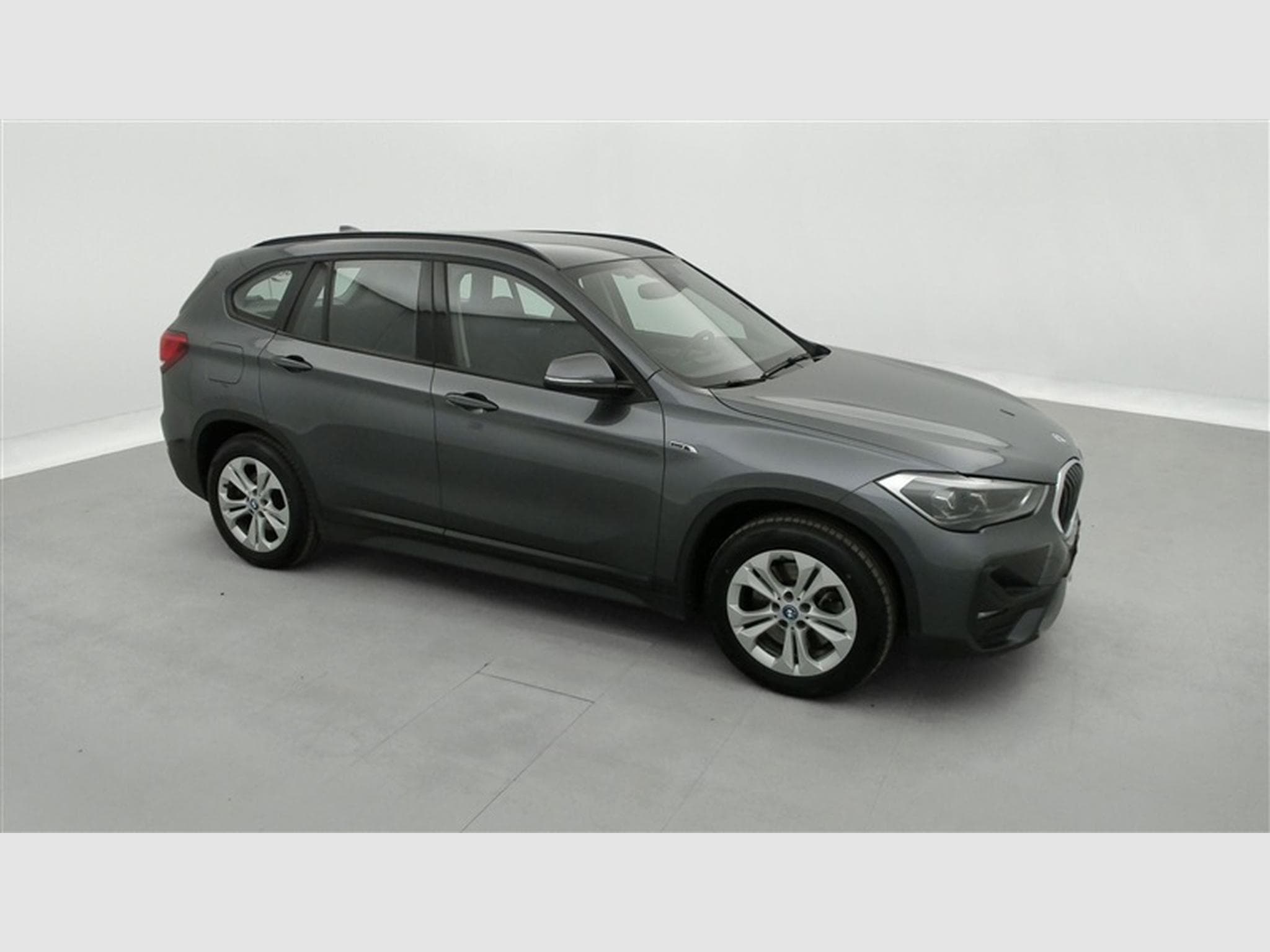 BMW X1 PHEV 1.5iA xDrive25e Navi / Led / PDC av+ar (2022) - Foto 22
