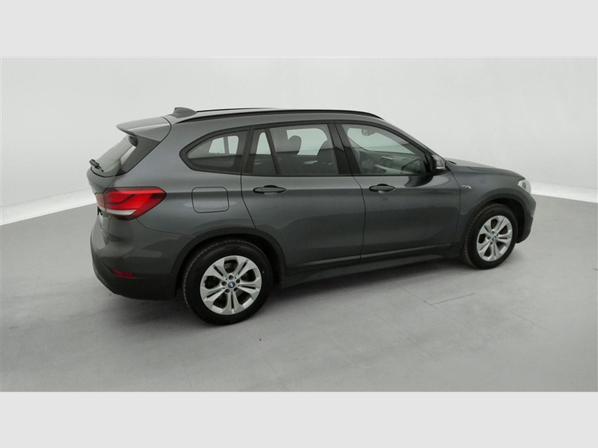 BMW X1 PHEV 1.5iA xDrive25e Navi / Led / PDC av+ar (2022) - Foto 24