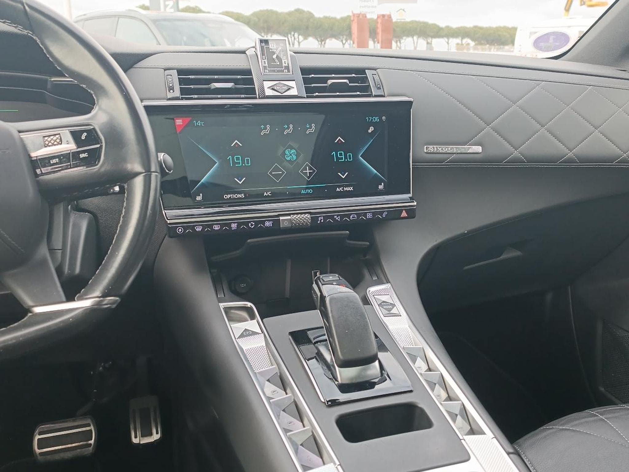 DS Automobiles DS7 E-TENSE 4X4 300 RIVOLI (2022) - Photo 14