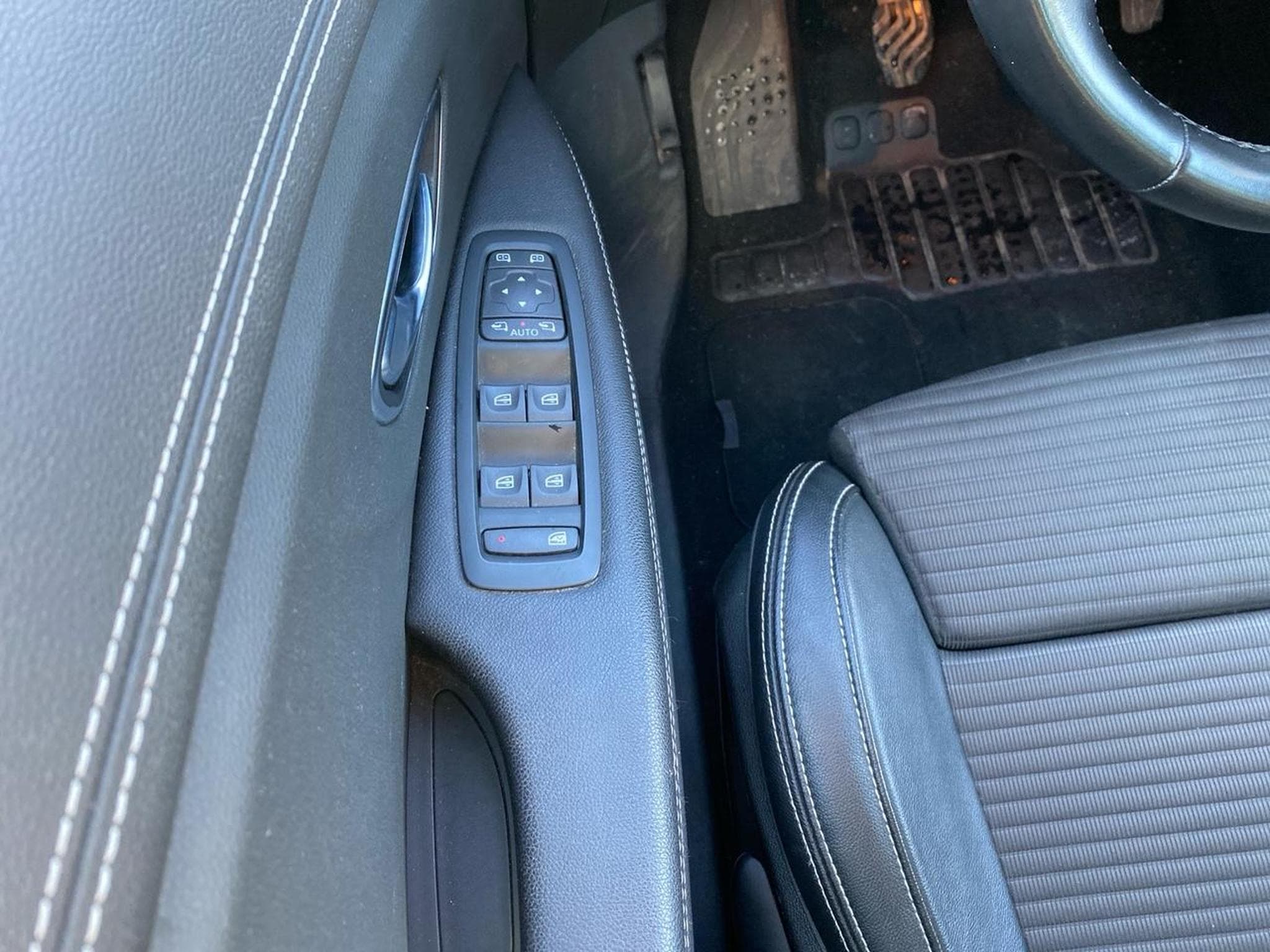 Renault Grand Scenic 1.7 BLUE DCI 120 INTENS 7PL (2019) - Photo 13