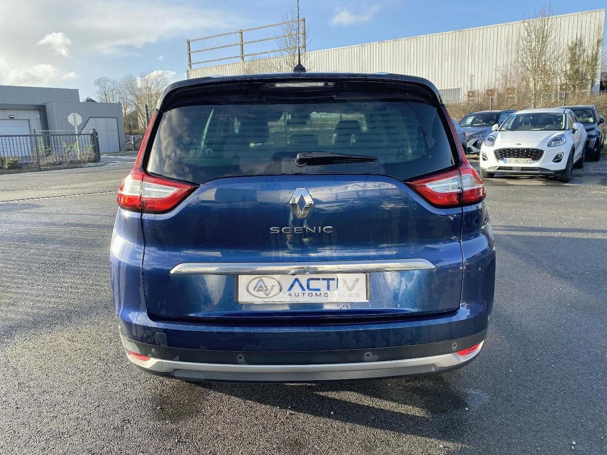 Renault Grand Scenic 1.7 BLUE DCI 120 INTENS 7PL (2019) - Photo 16
