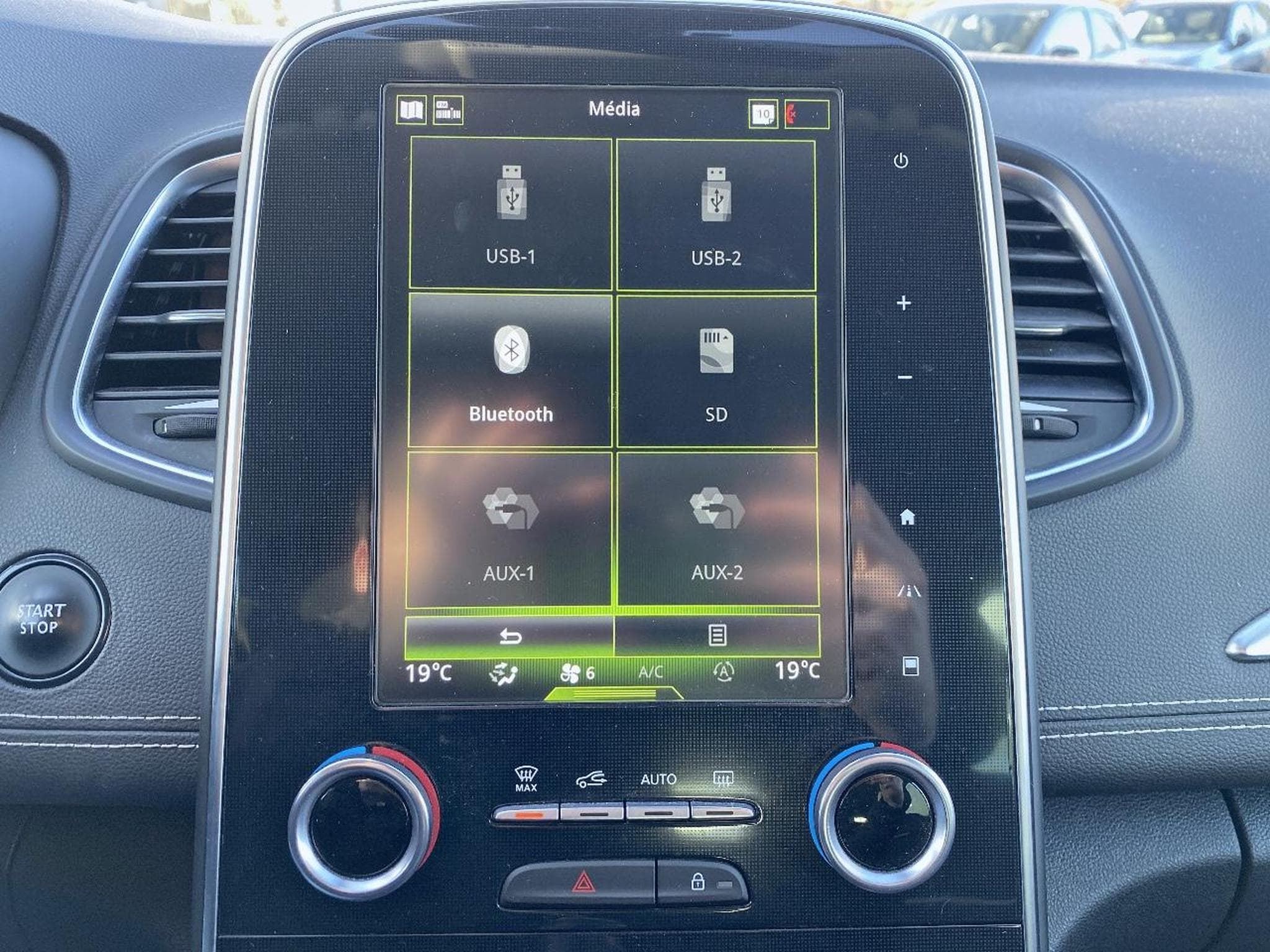 Renault Grand Scenic 1.7 BLUE DCI 120 INTENS 7PL (2019) - Photo 34