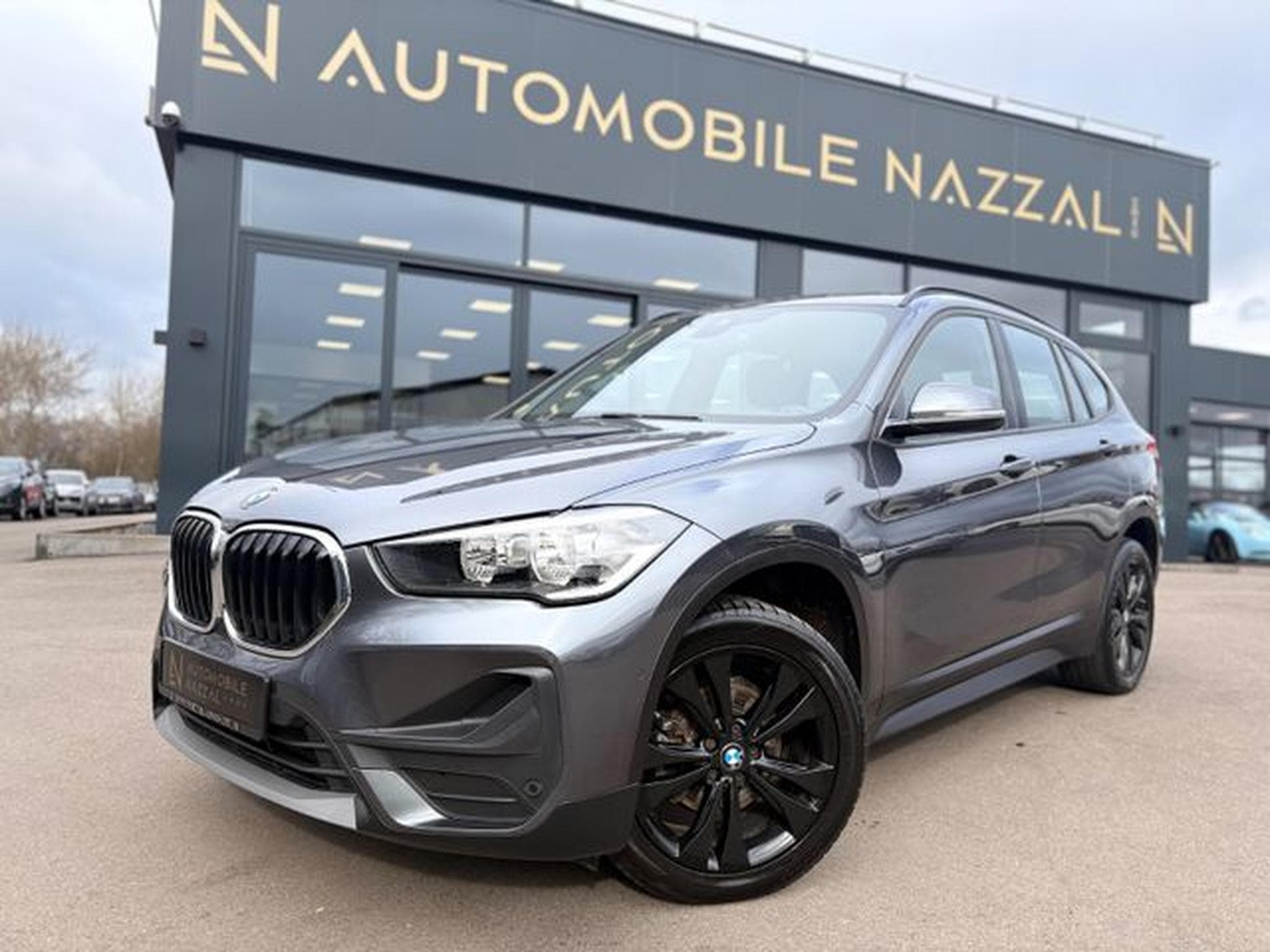 BMW X1 X1  ADVANTAGE*1.HD*AUT*PANORAMA*AHK*LEDER*TOP* (2021) - Photo 3