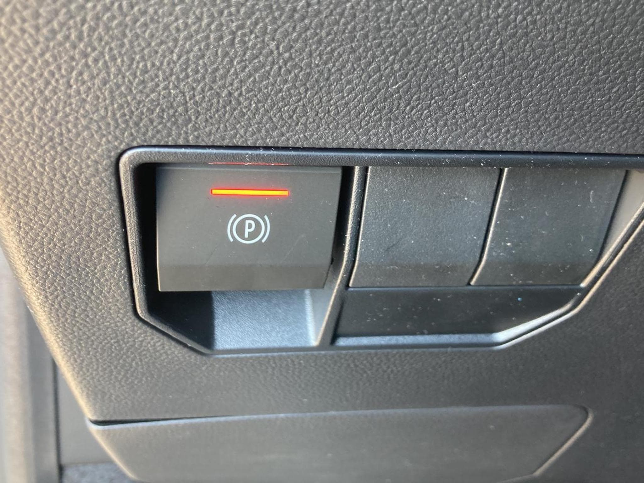 Dacia DUSTER 1.2 MILD HYBRID 140 JOURNEY (2026) - Photo 14