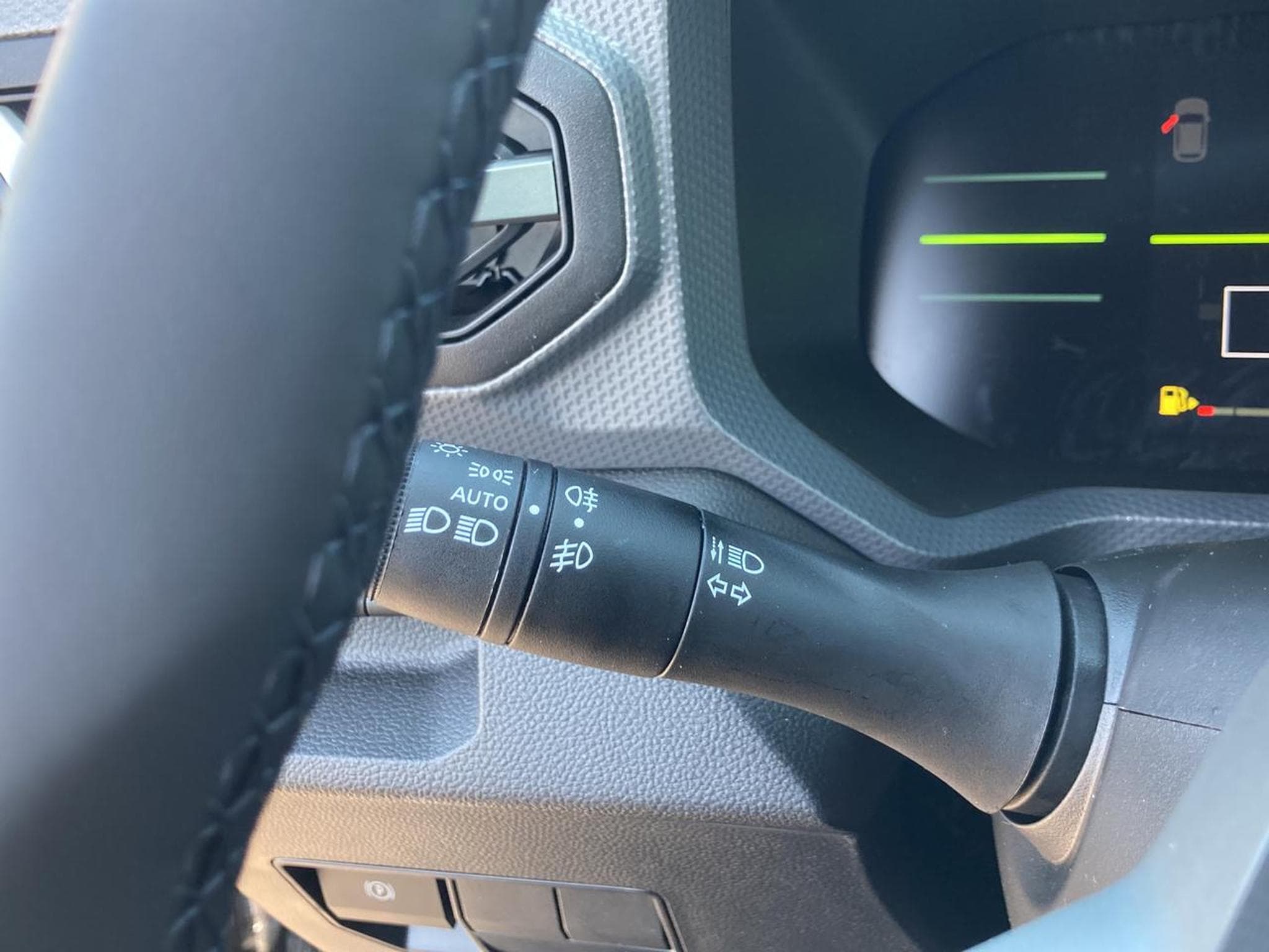 Dacia DUSTER 1.2 MILD HYBRID 140 JOURNEY (2026) - Photo 18