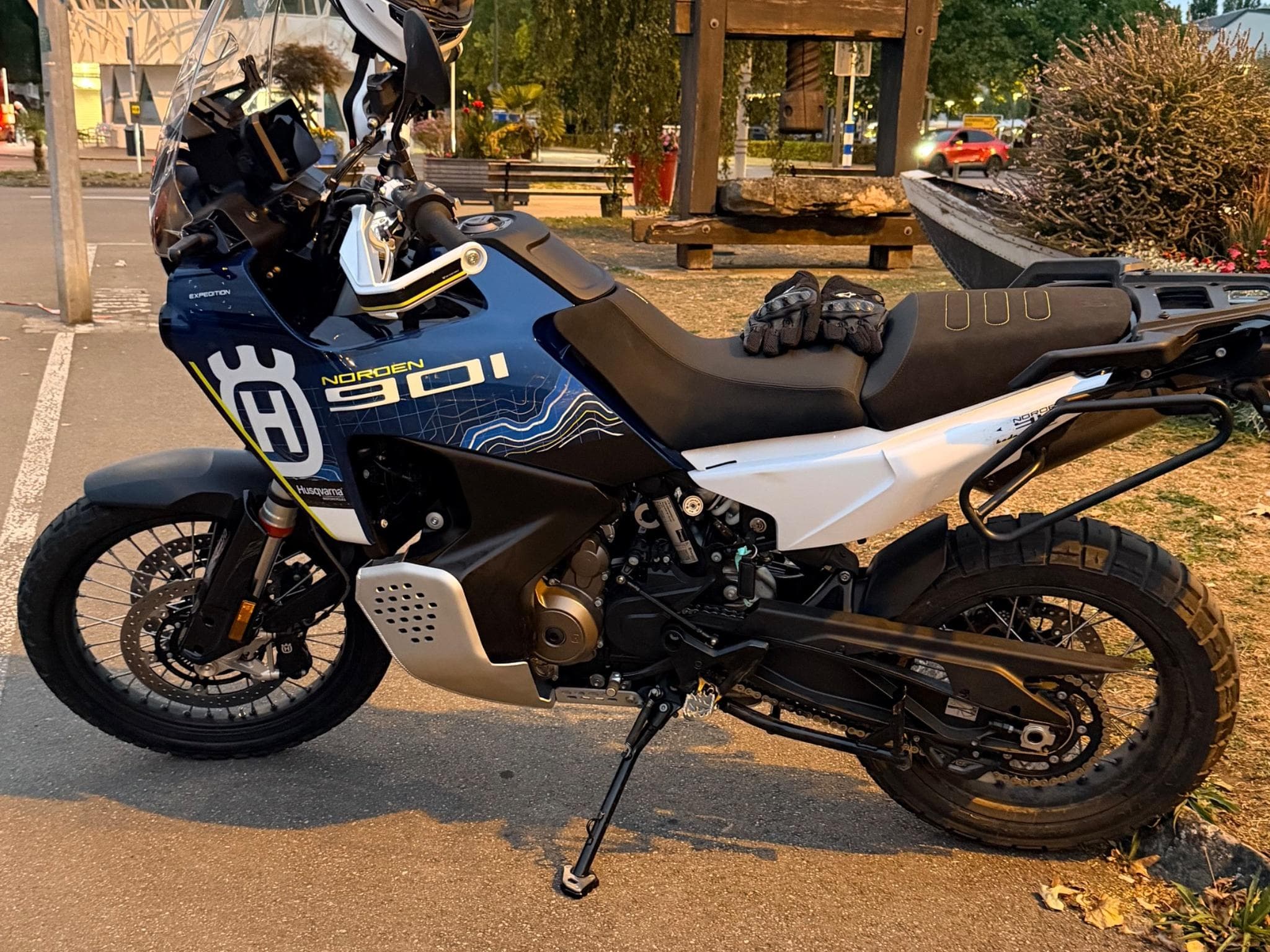 Husqvarna 901 Norden Expedition Expédition (2026) - Foto 1