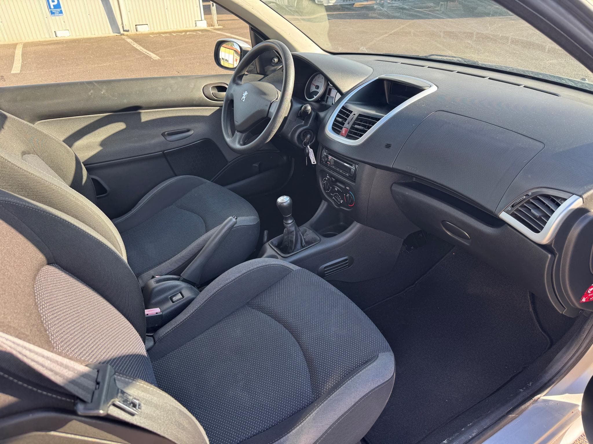 Peugeot 206+ 1.2 (2010) - Photo 6