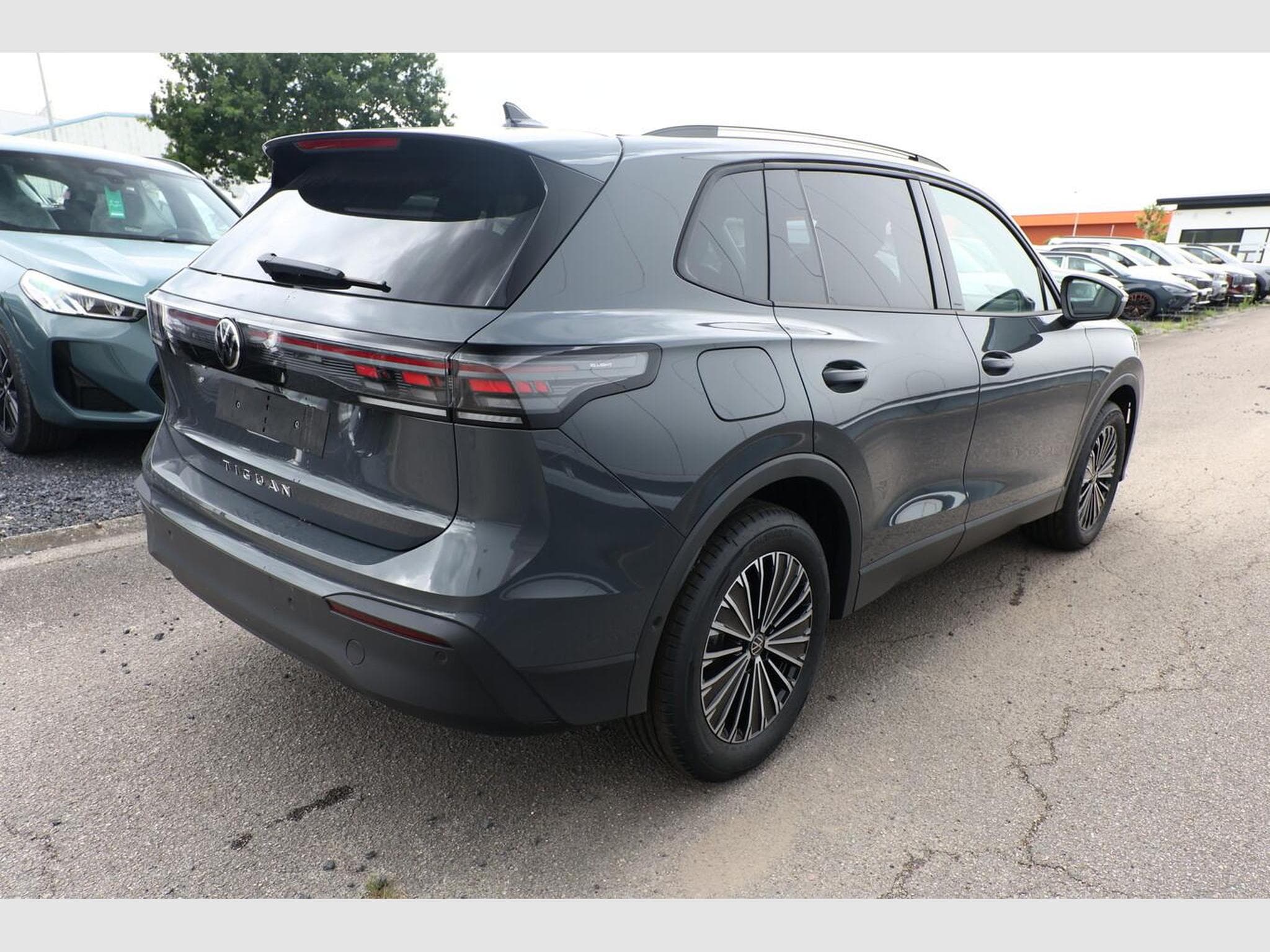 VW Tiguan DSG LED+ Pano (2026) - Foto 3