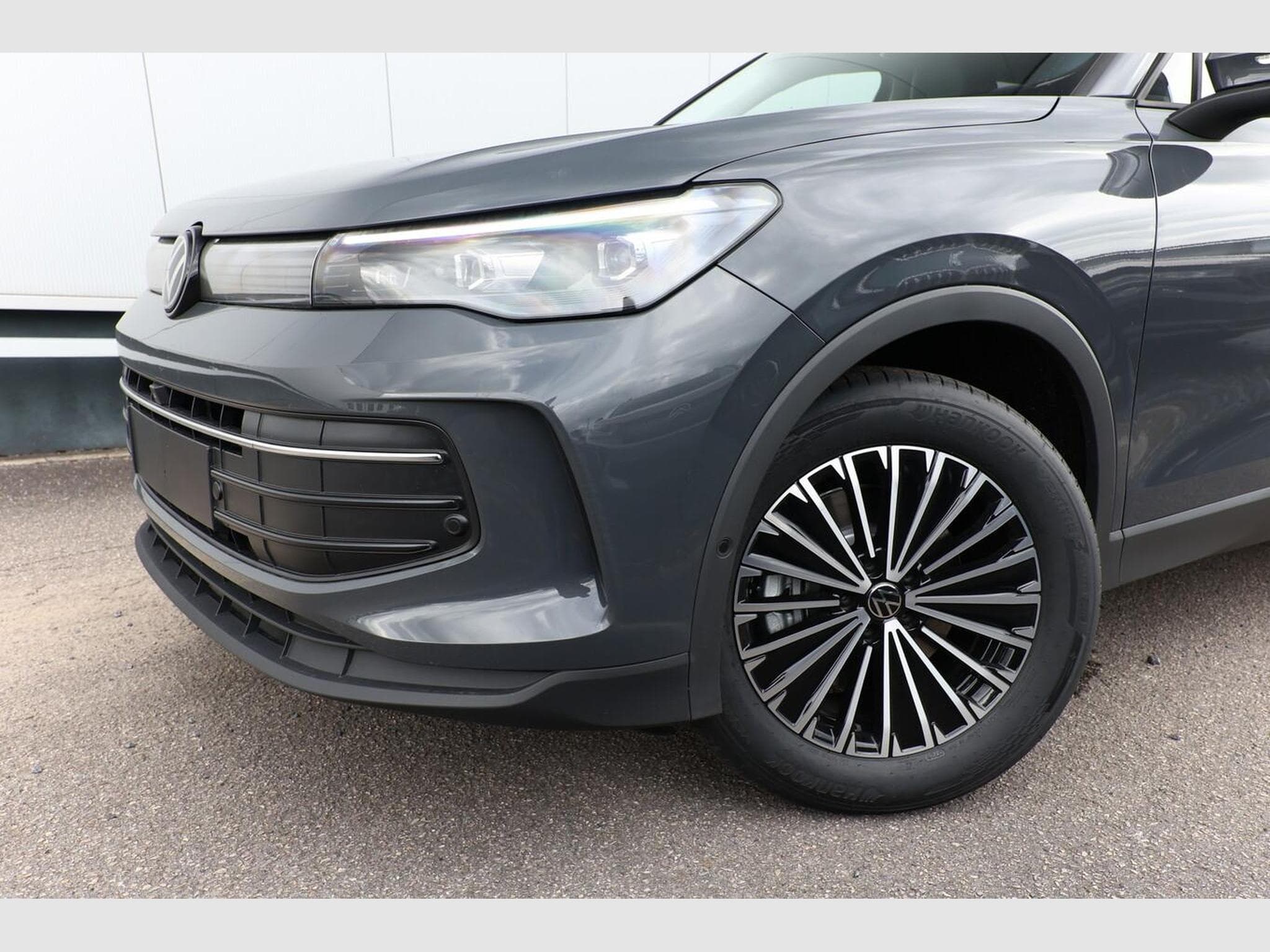 VW Tiguan DSG LED+ Pano (2026) - Foto 5