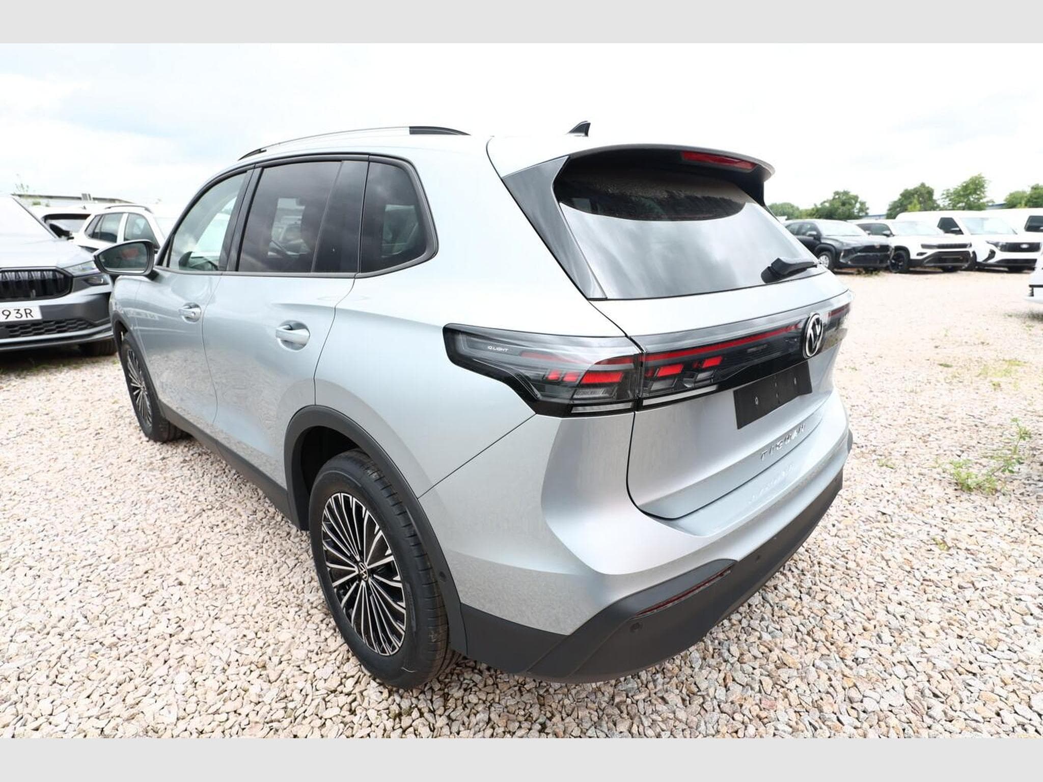 VW Tiguan DSG LED+ 5JGar (2026) - Foto 4
