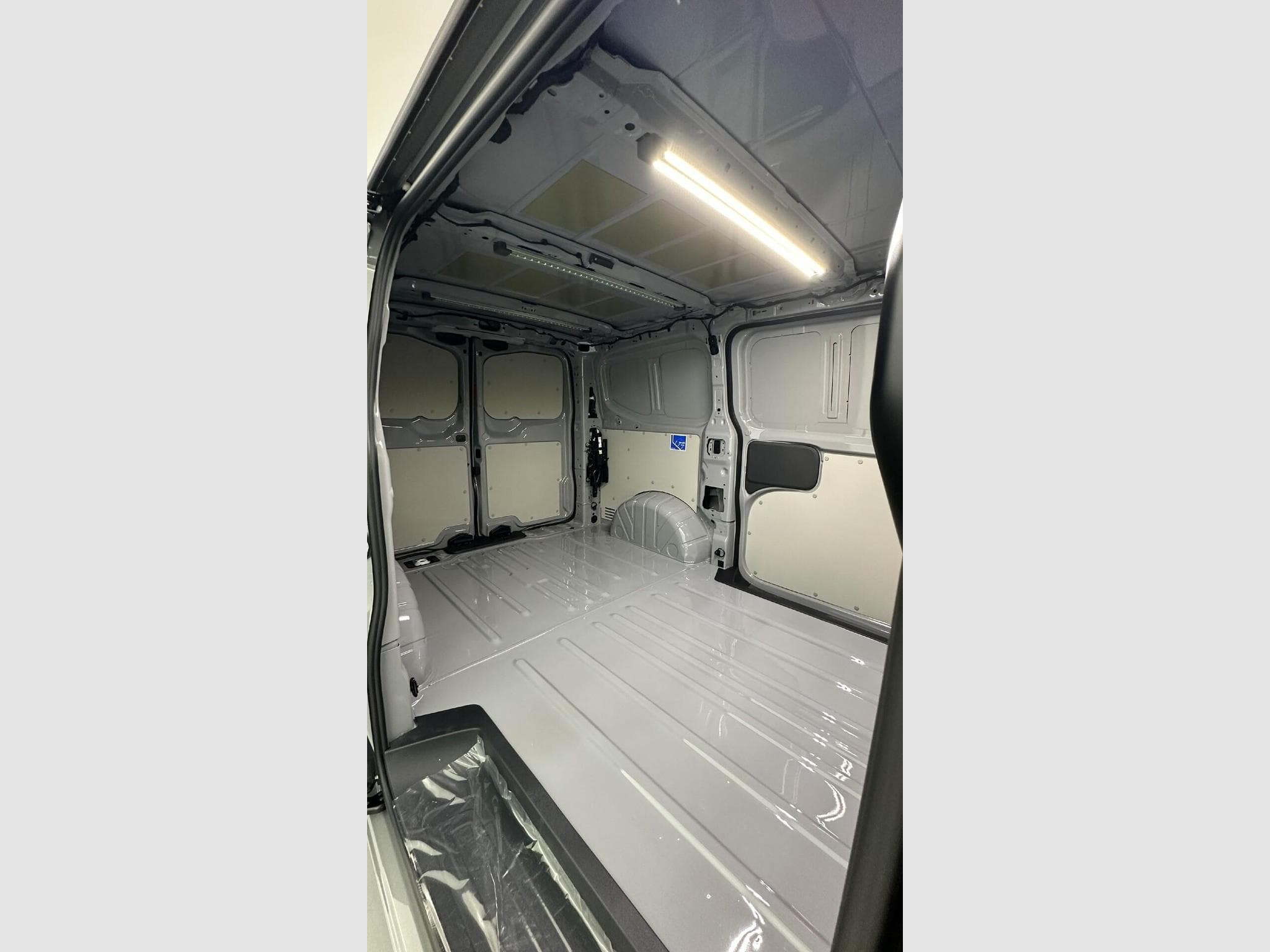 VW T5 Kastenwagen Business T7 L1H1 (2026) - Foto 8