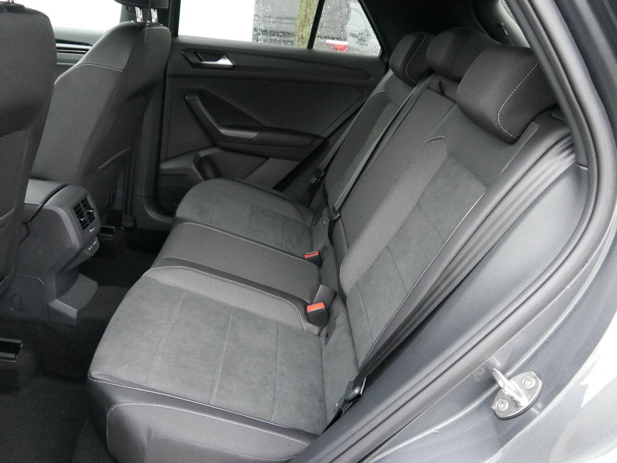 VW T-Roc Style (2025) - Photo 10