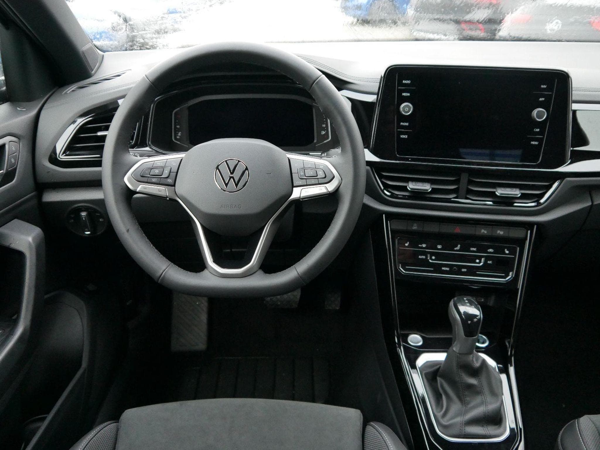VW T-Roc Style (2025) - Photo 15
