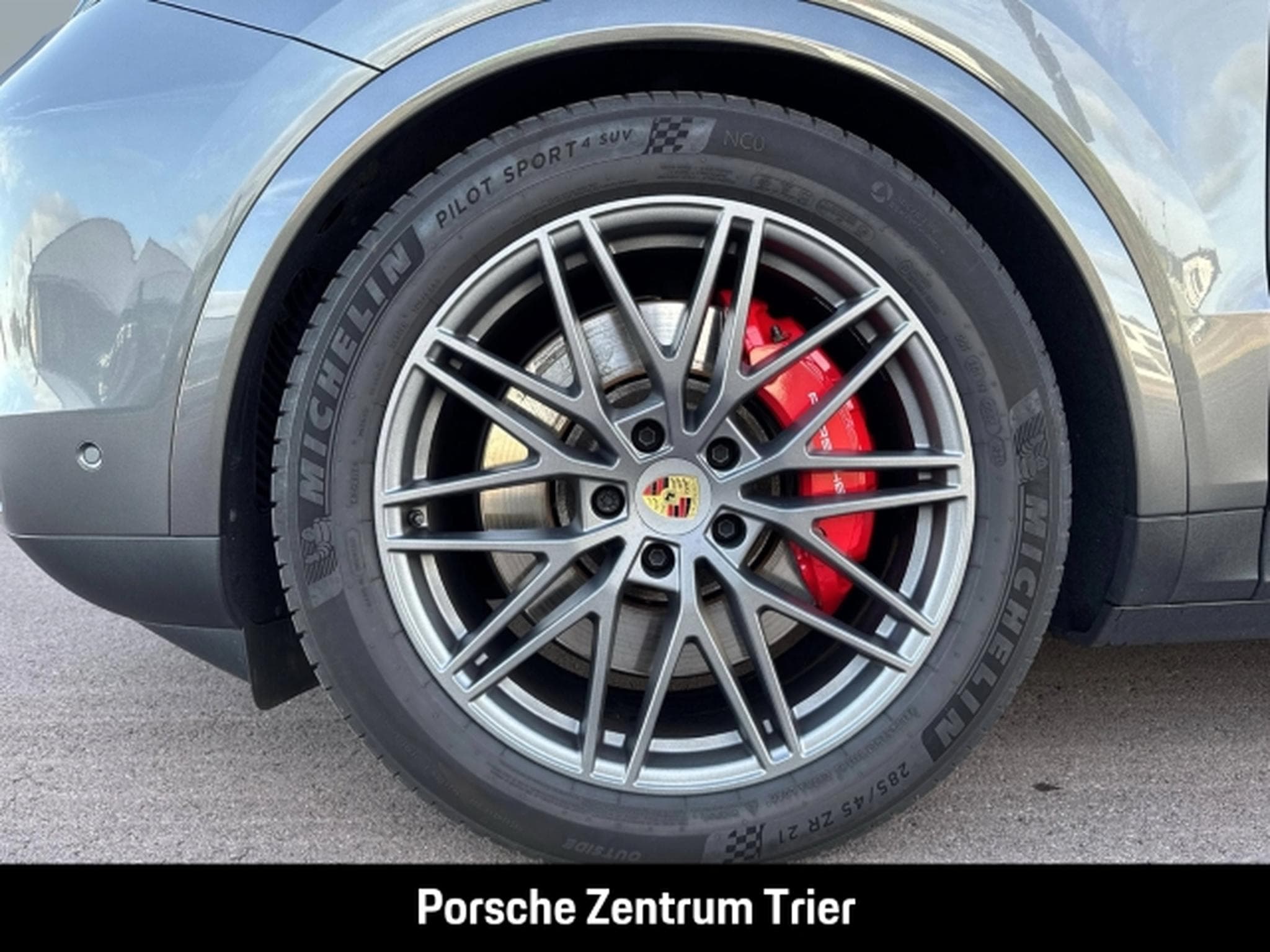 Porsche Cayenne Burmester InnoDrive HA-Lenkung PASM (2024) - Photo 8