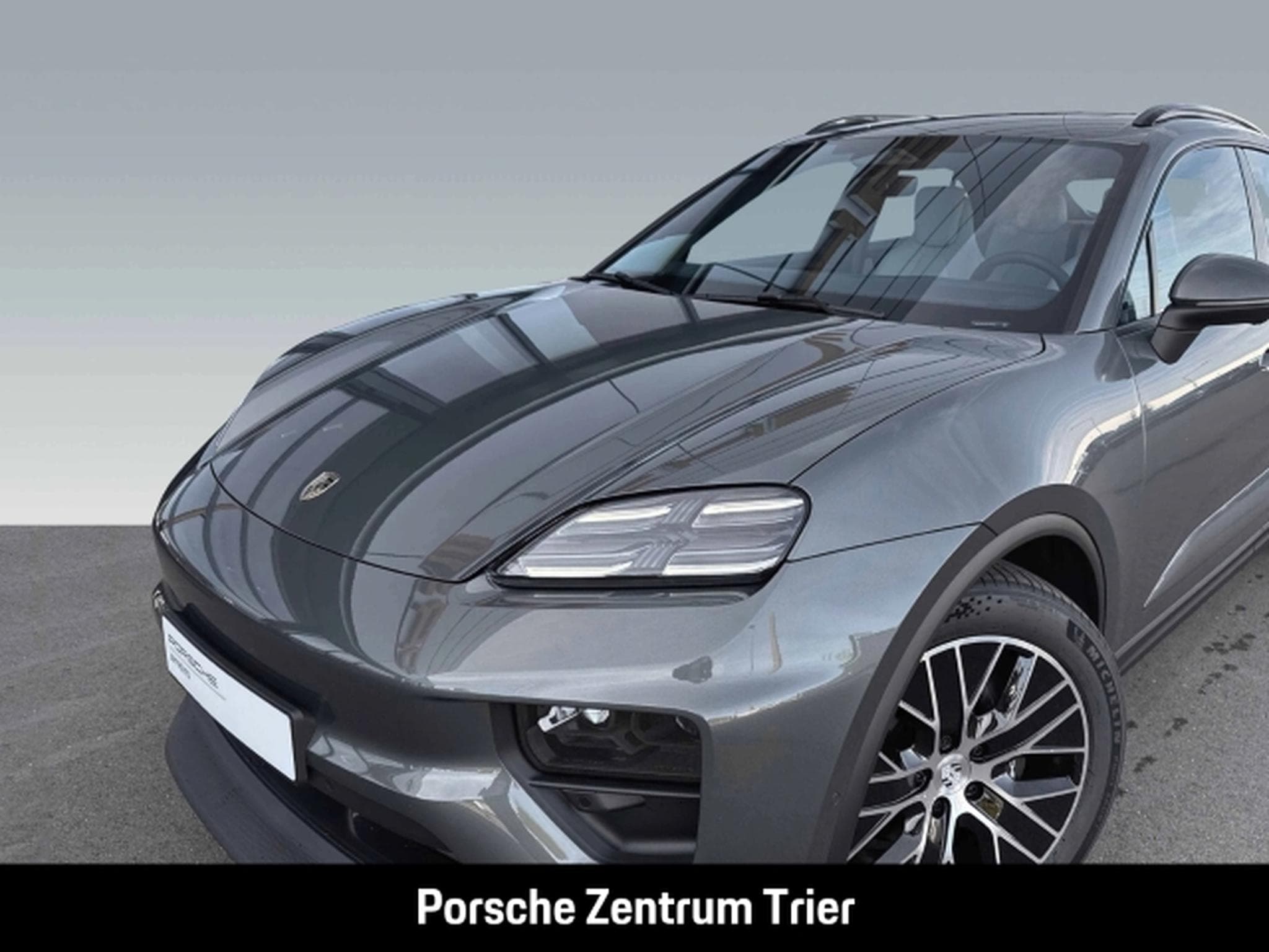 Porsche Macan 4 (2026) - Photo 9