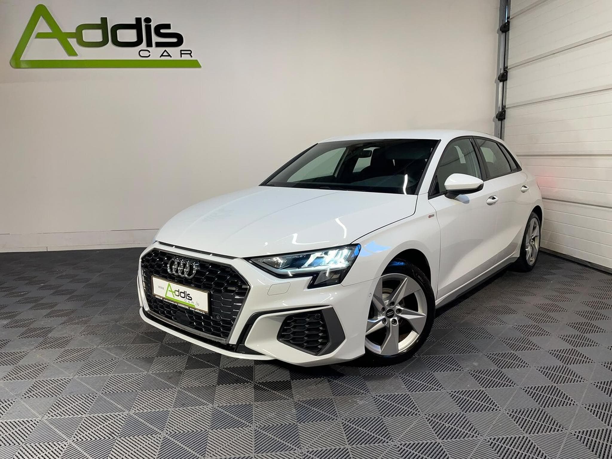 Audi A3 SPORTBACK 35 TDI 150 S-TRONIC S-LINE GPS (2022) - Photo 1