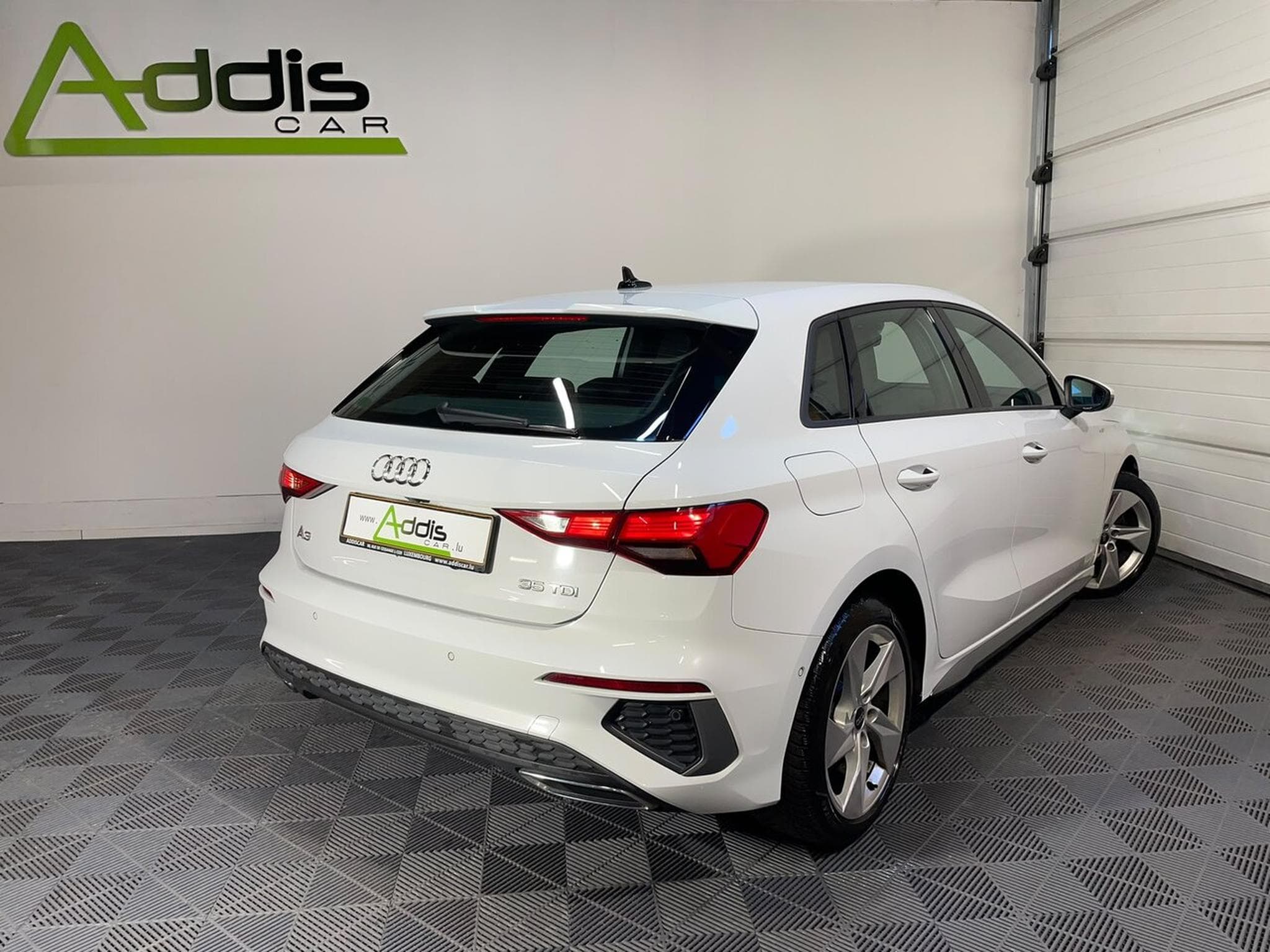 Audi A3 SPORTBACK 35 TDI 150 S-TRONIC S-LINE GPS (2022) - Photo 2