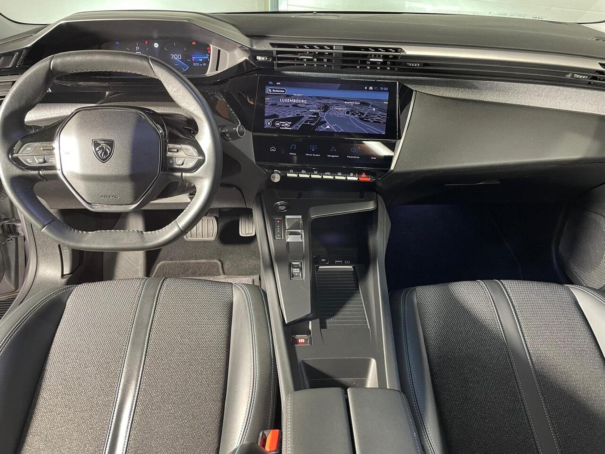 Peugeot 308 1.5 BlueHDI 130 EAT8 ALLURE GPS CARPLAY (2022) - Photo 3