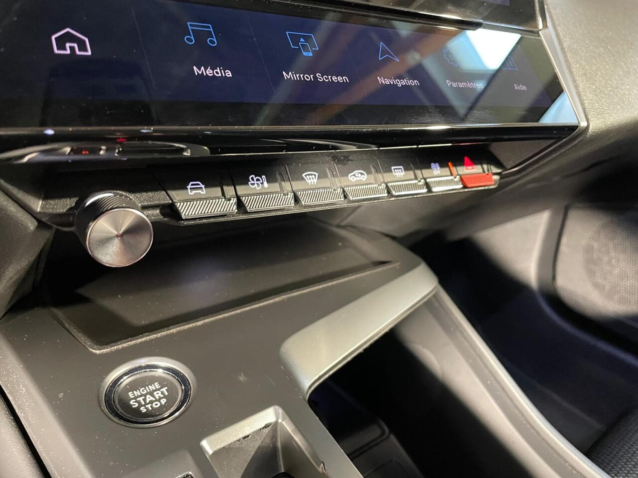 Peugeot 308 1.5 BlueHDI 130 EAT8 ALLURE GPS CARPLAY (2022) - Photo 7