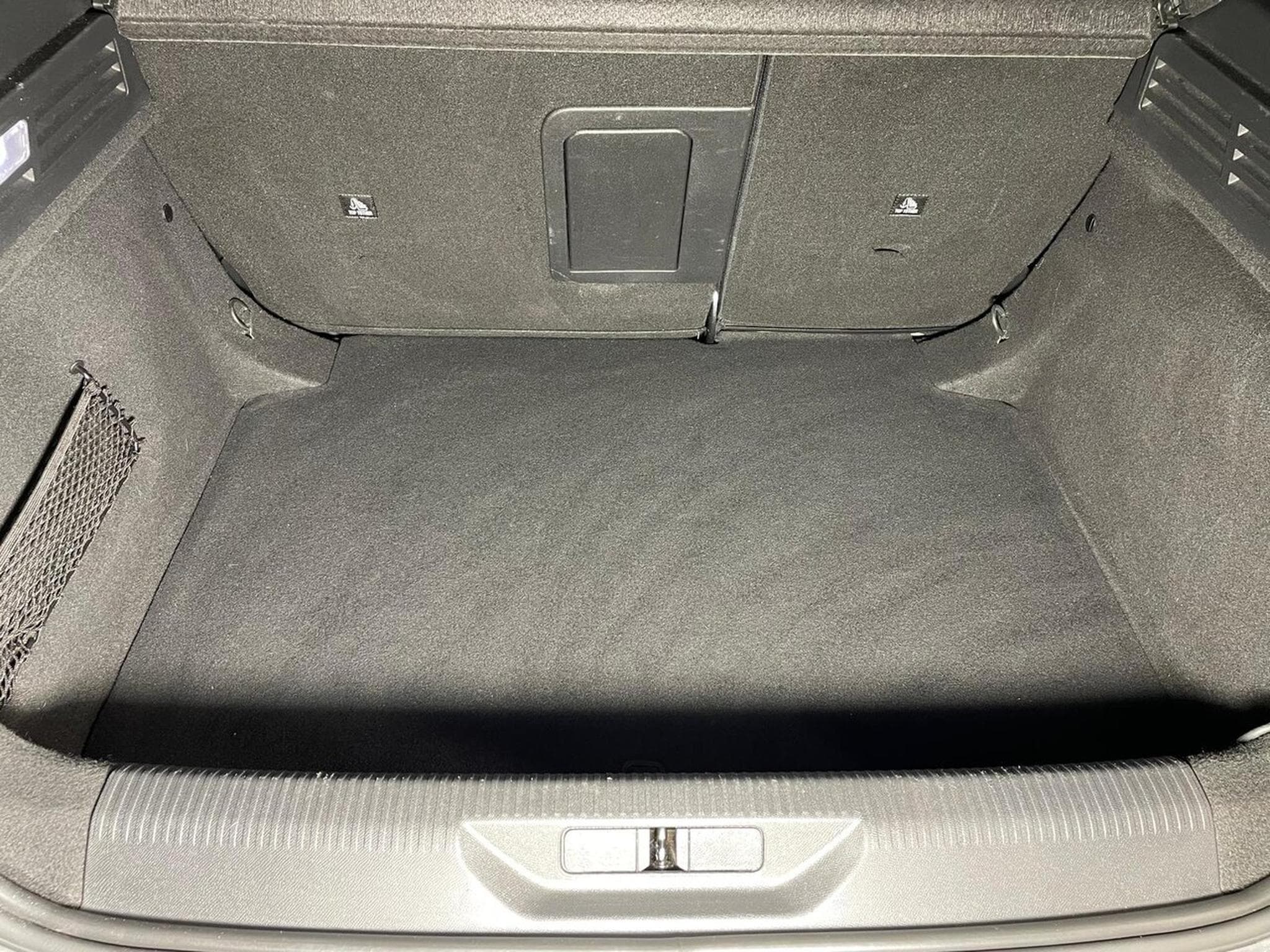 Peugeot 308 1.5 BlueHDI 130 EAT8 ALLURE GPS CARPLAY (2022) - Photo 13