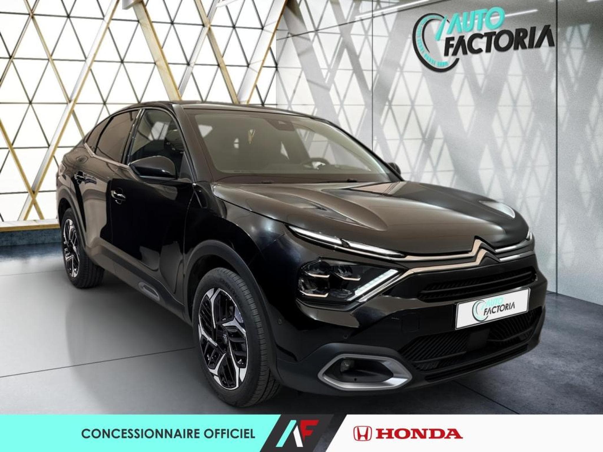 Citroën c4 x -42% 1.5 BlueHDi 130ch S&S PLUS Automatique (2024) - Photo 7