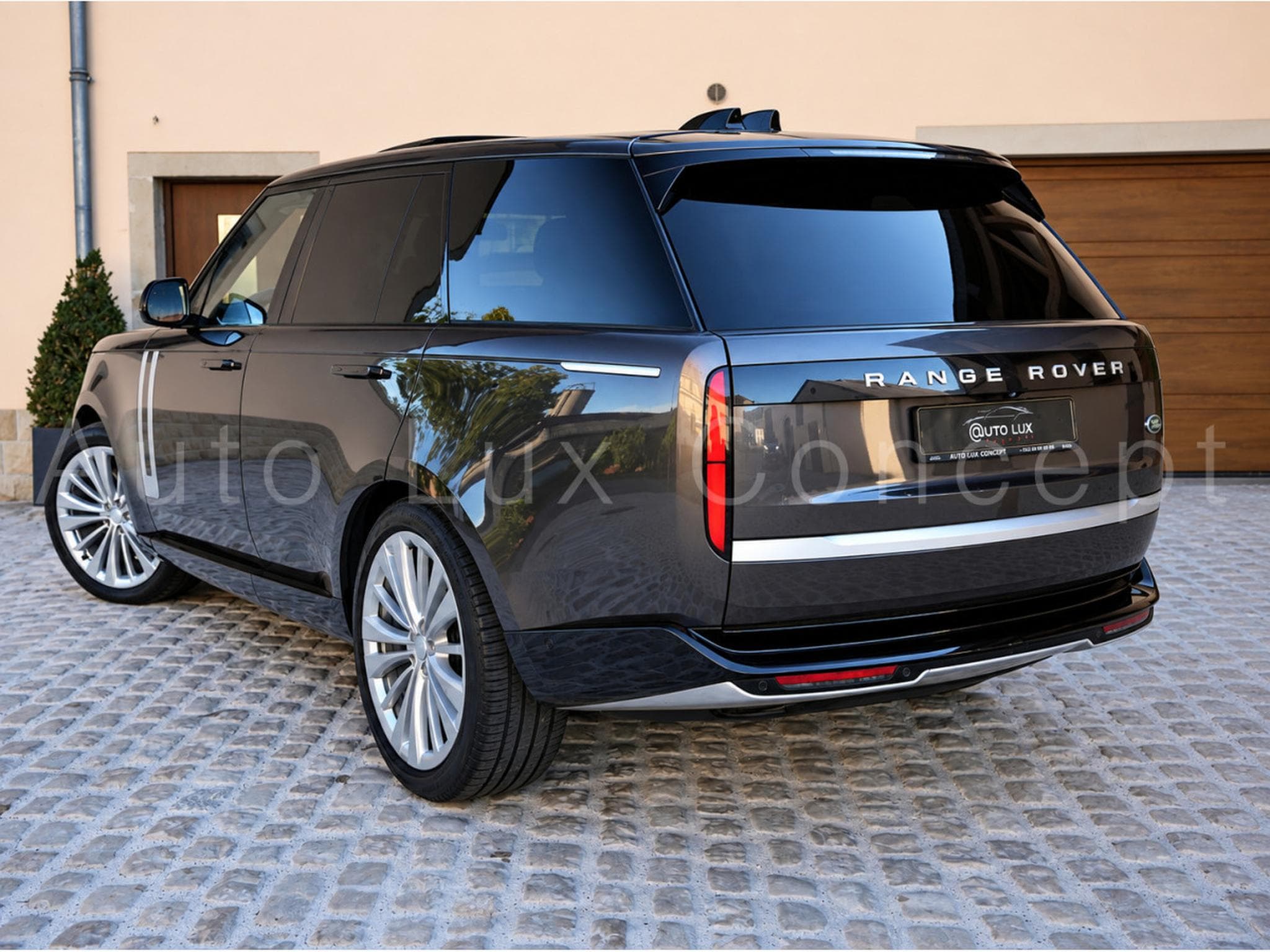 Land-Rover Range Rover P530 First Edition (2022) - Photo 4