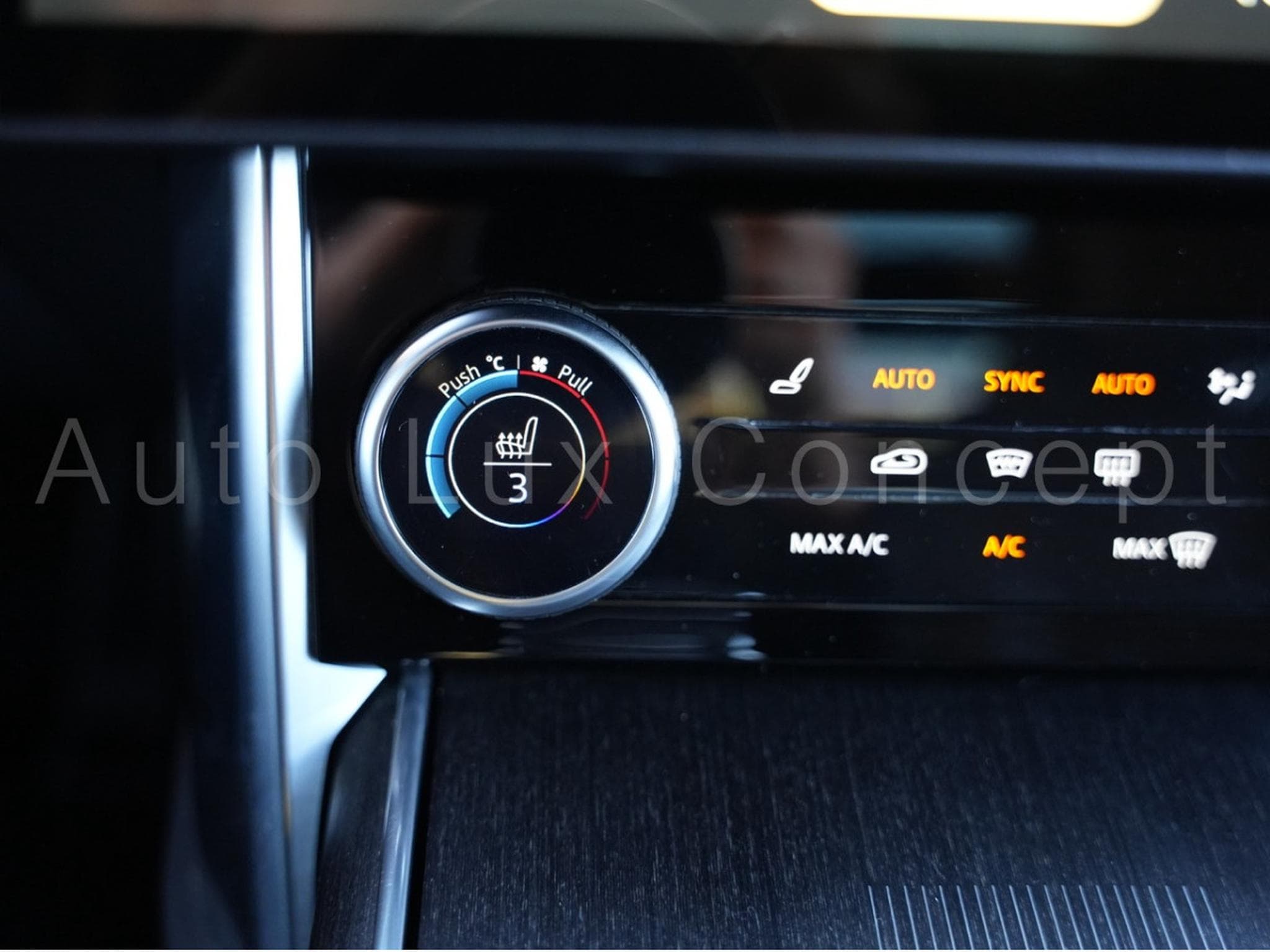 Land-Rover Range Rover P530 First Edition (2022) - Photo 17
