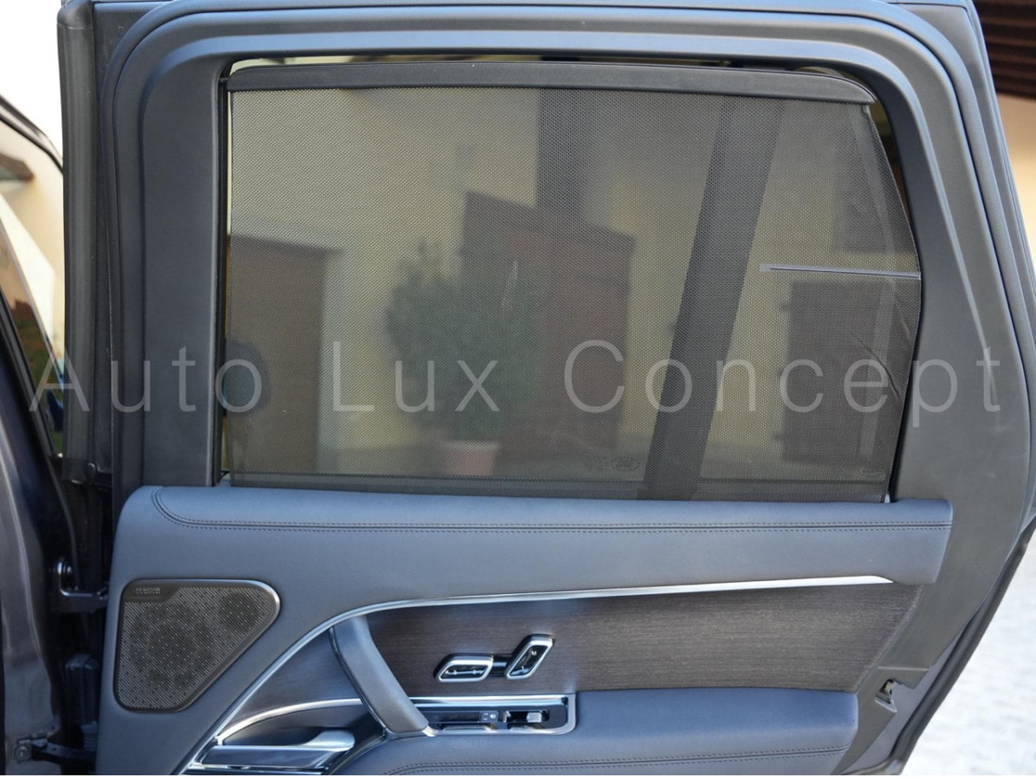 Land-Rover Range Rover P530 First Edition (2022) - Photo 23