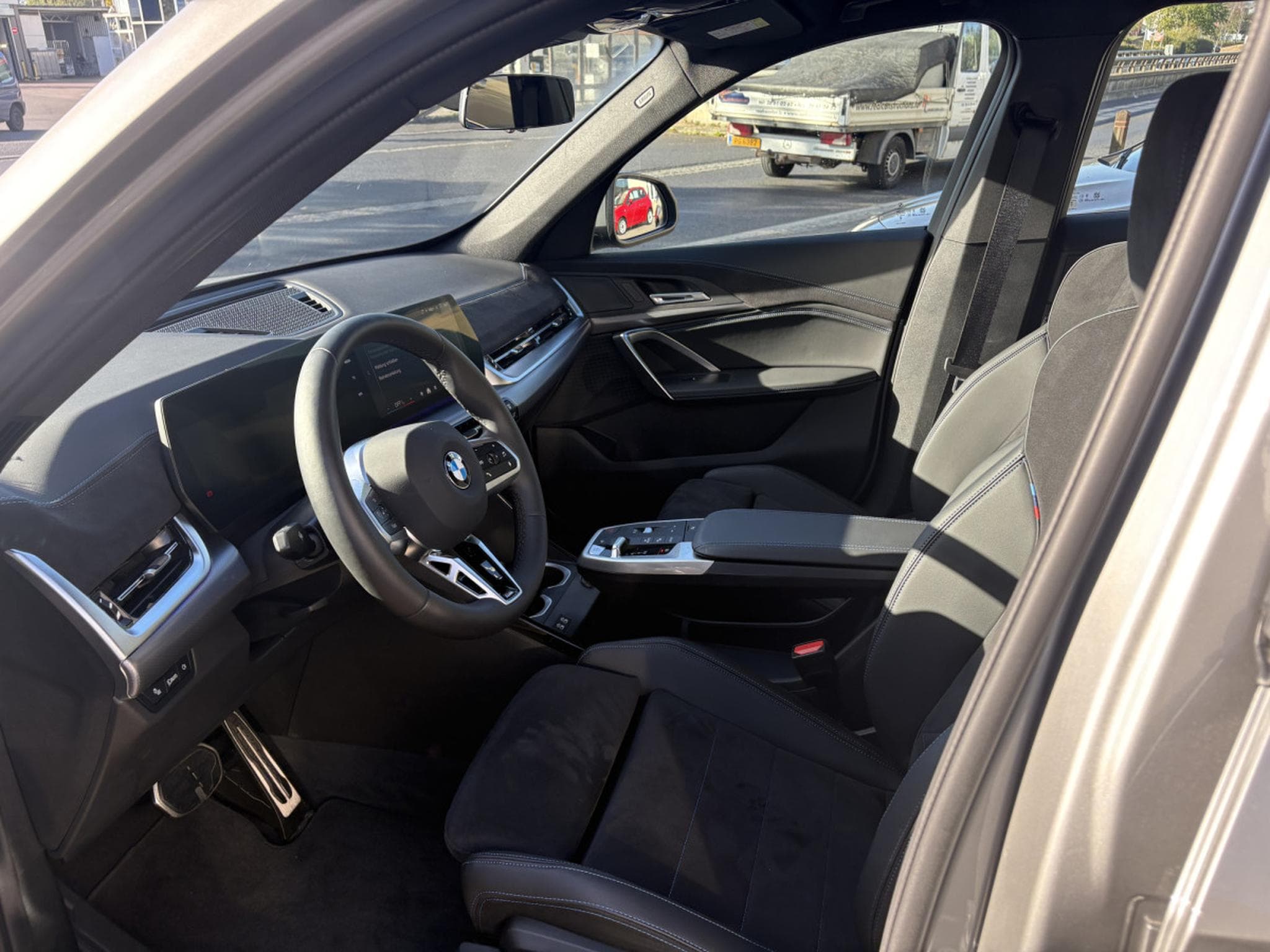 BMW X1 18I S-DRIVE BOITE AUTO M-SPORT *GARANTIE 24 MOIS CONSTRUCTEU (2025) - Photo 5