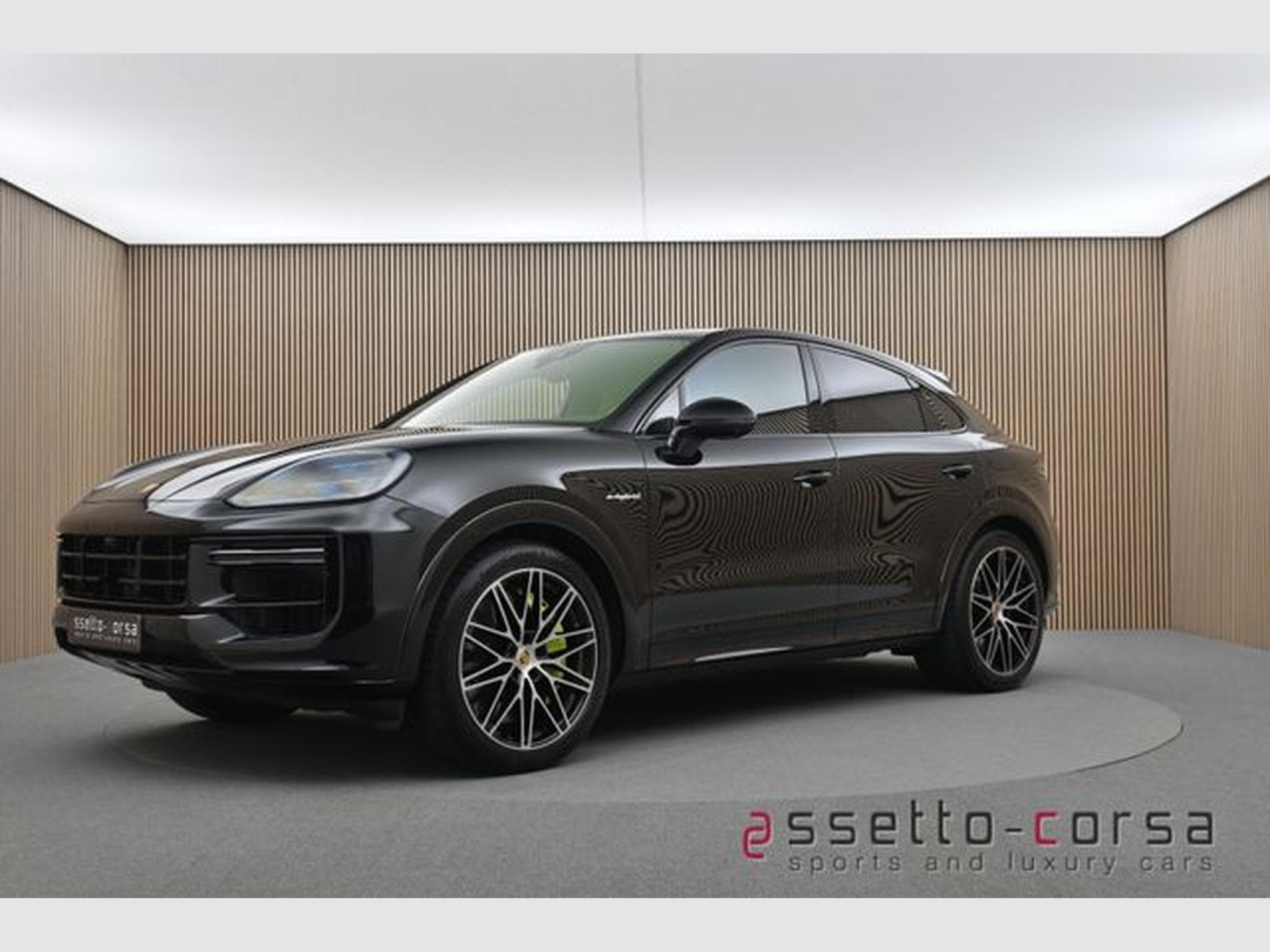 Porsche Cayenne Cayenne Turbo E-Hybrid Coupe*InnoDr*PCCB*PDCC (2024) - Photo 8