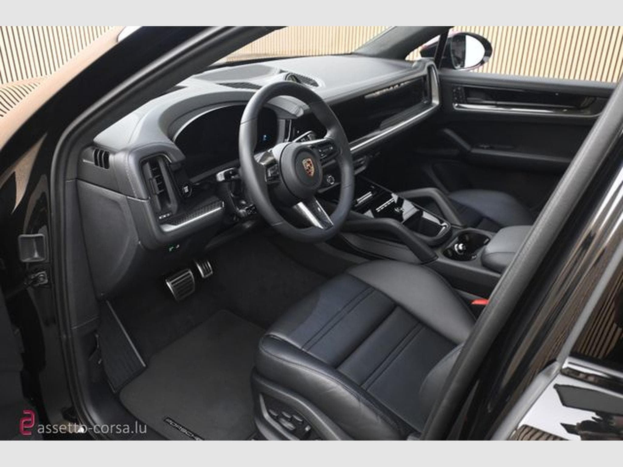 Porsche Cayenne Cayenne Turbo E-Hybrid Coupe*InnoDr*PCCB*PDCC (2024) - Photo 11