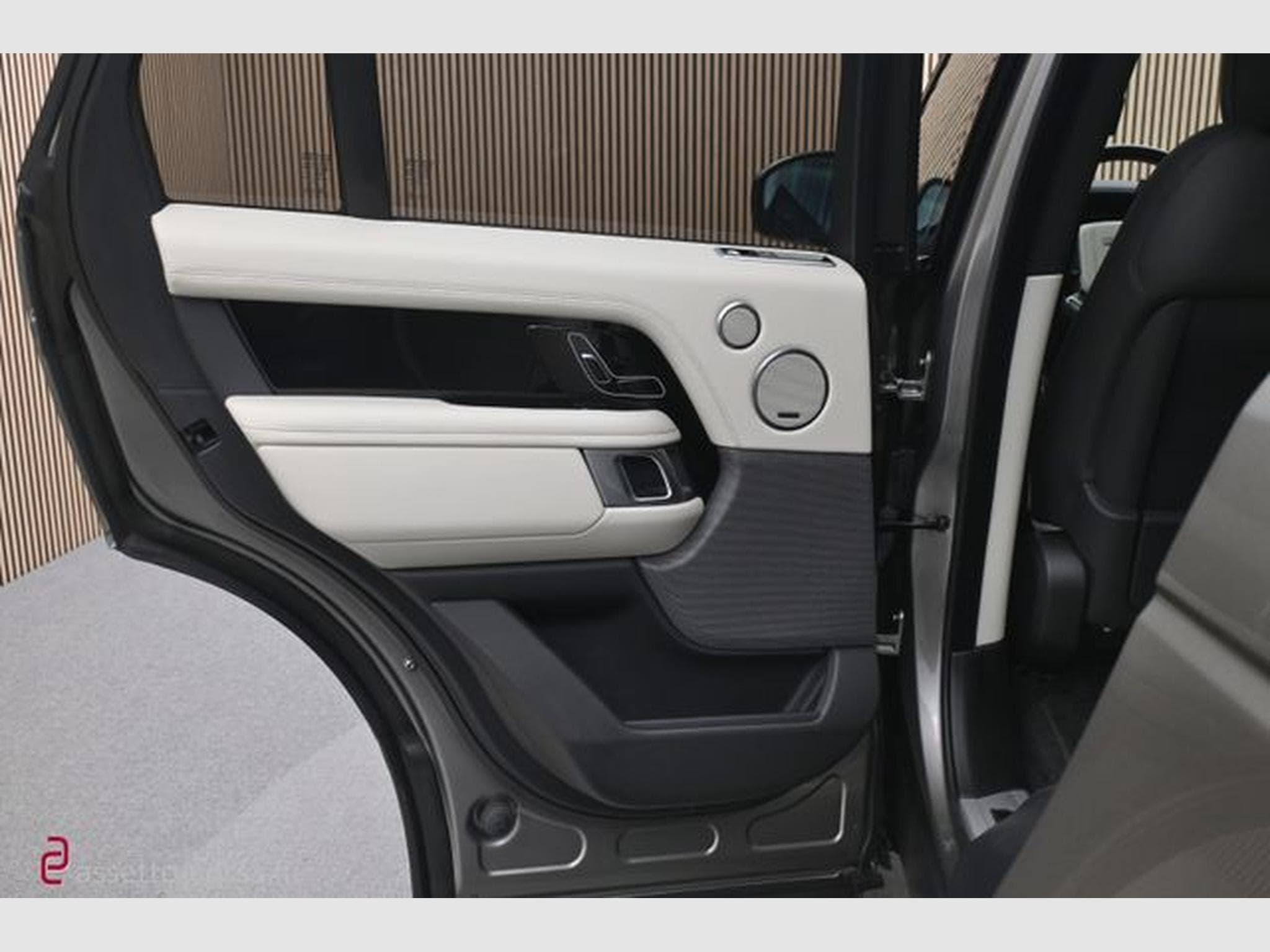 Land-Rover Range Rover Range Rover SDV8 Vogue*LED*Pano*AHK*Meridian (2019) - Photo 23