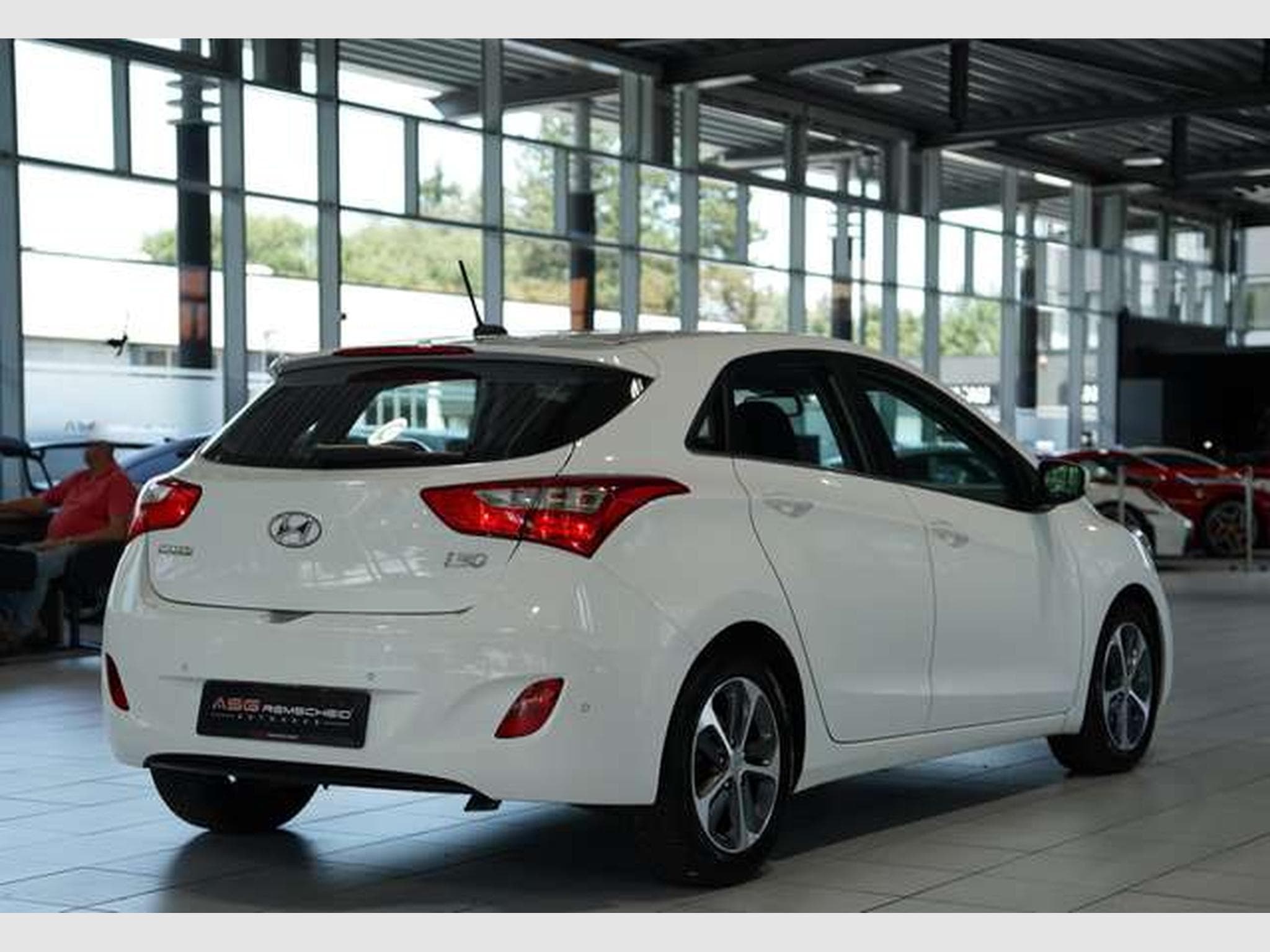 Hyundai i30 YES! *1.Hand *Tempomat *Navi *Bluetooth (2016) - Photo 7