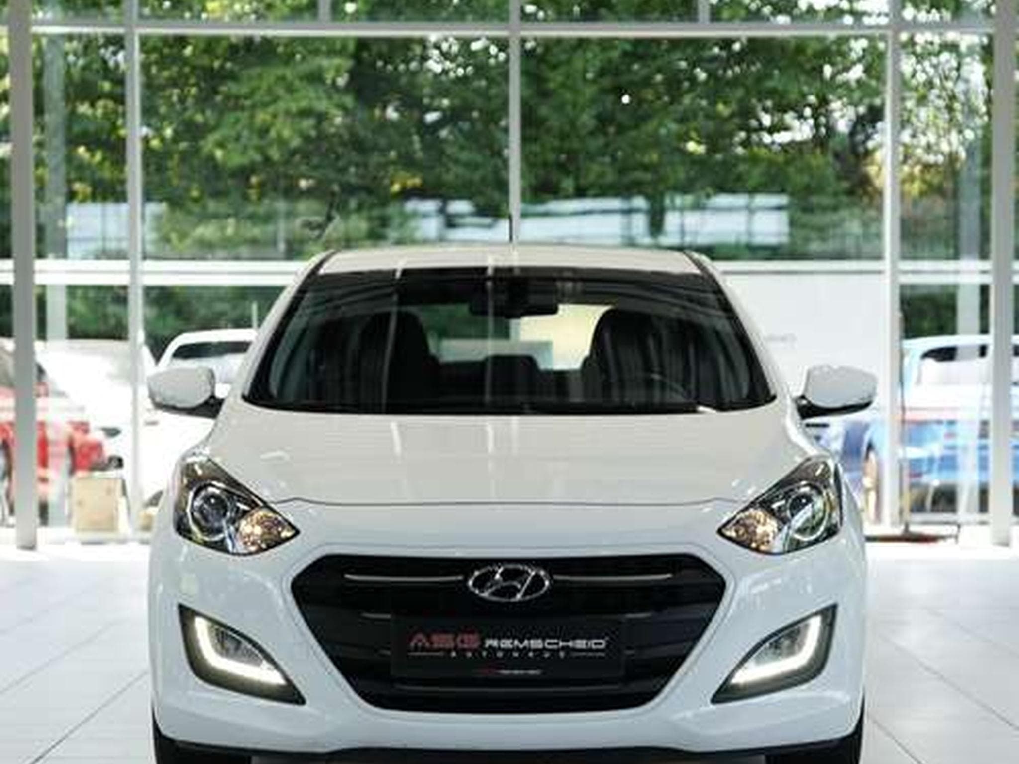 Hyundai i30 YES! *1.Hand *Tempomat *Navi *Bluetooth (2016) - Photo 3