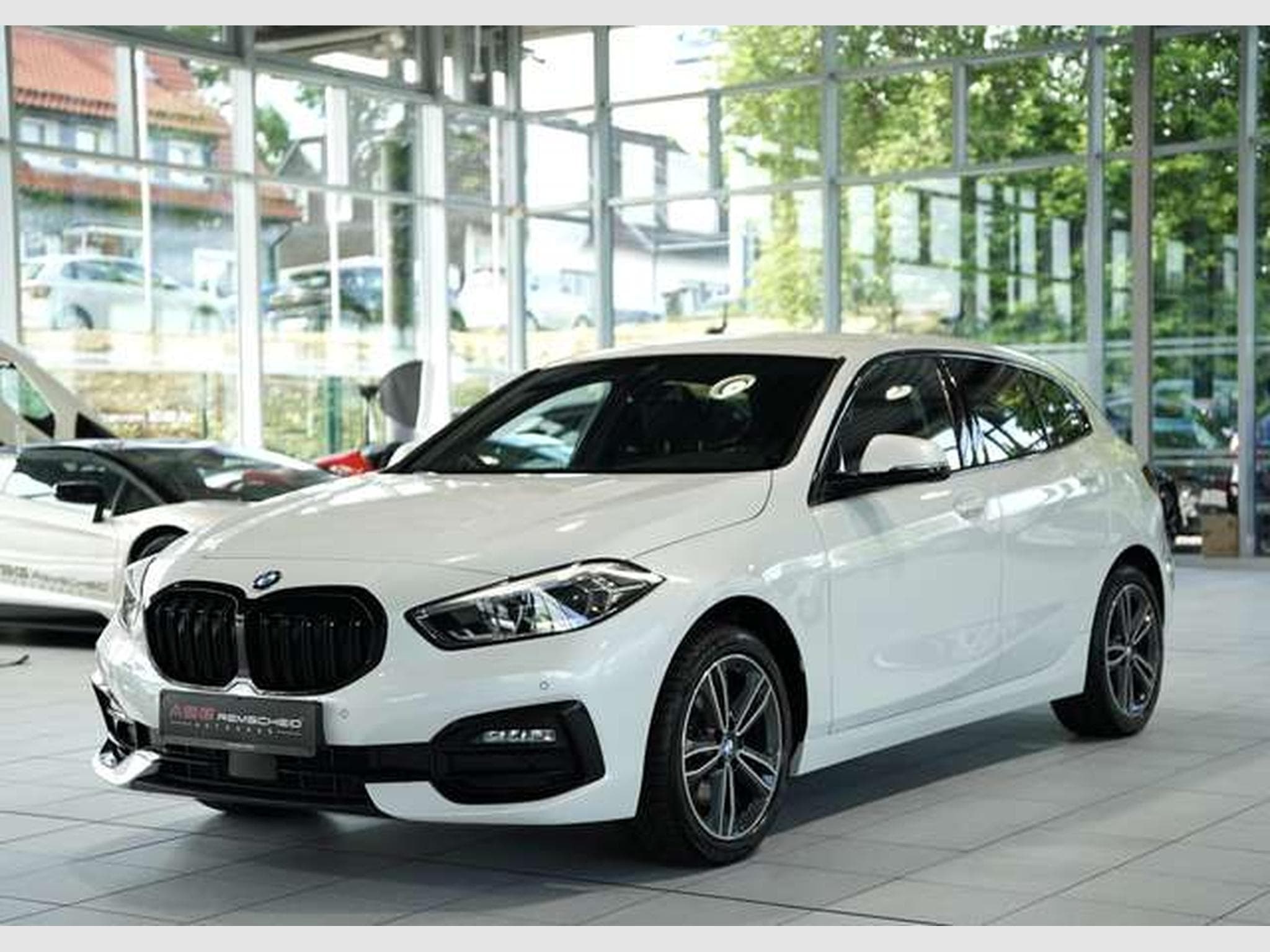BMW 118 I Sport Line *2.Hand *LiveCockpit*Sportsitze (2021) - Photo 5