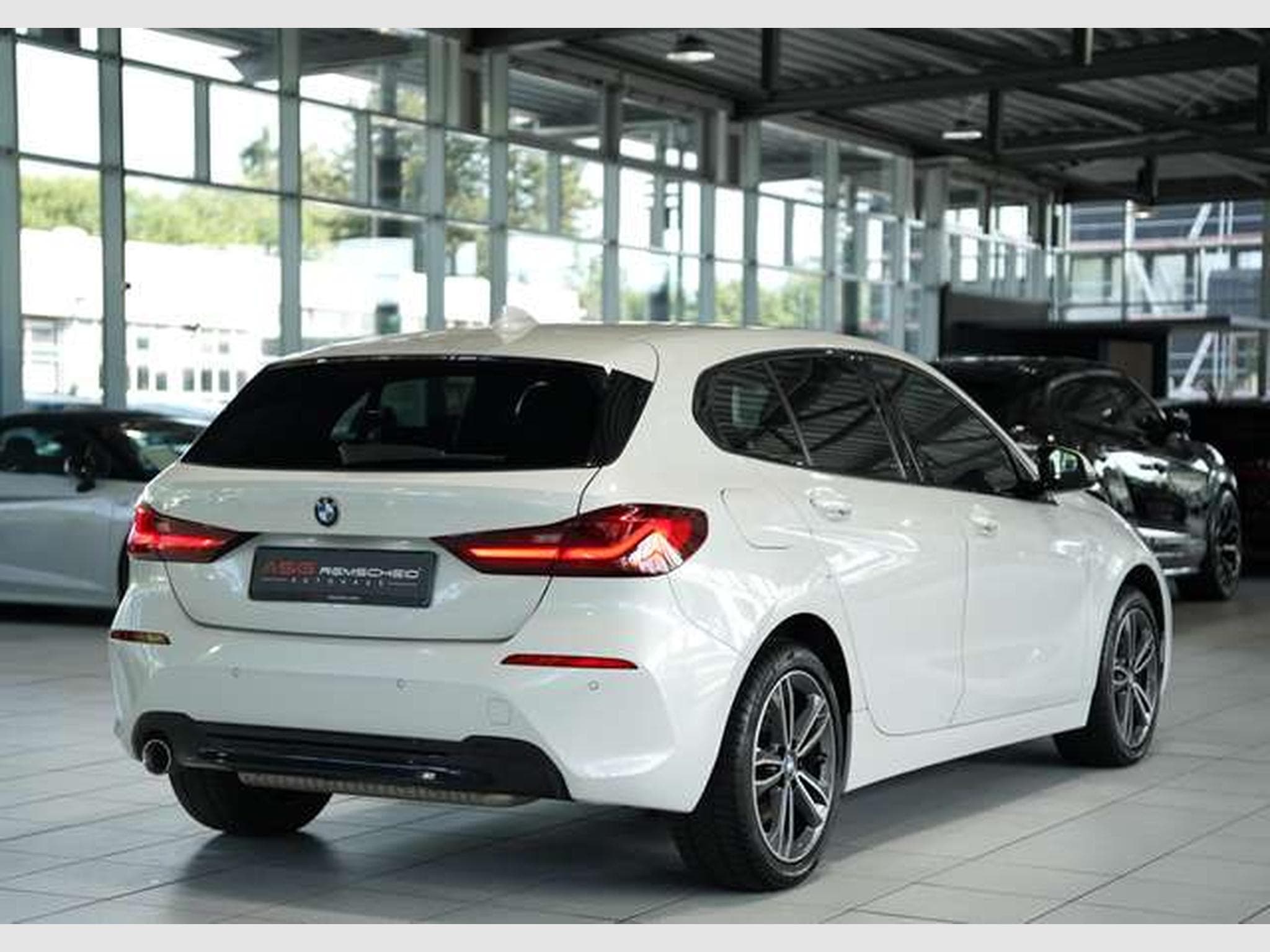 BMW 118 I Sport Line *2.Hand *LiveCockpit*Sportsitze (2021) - Photo 8