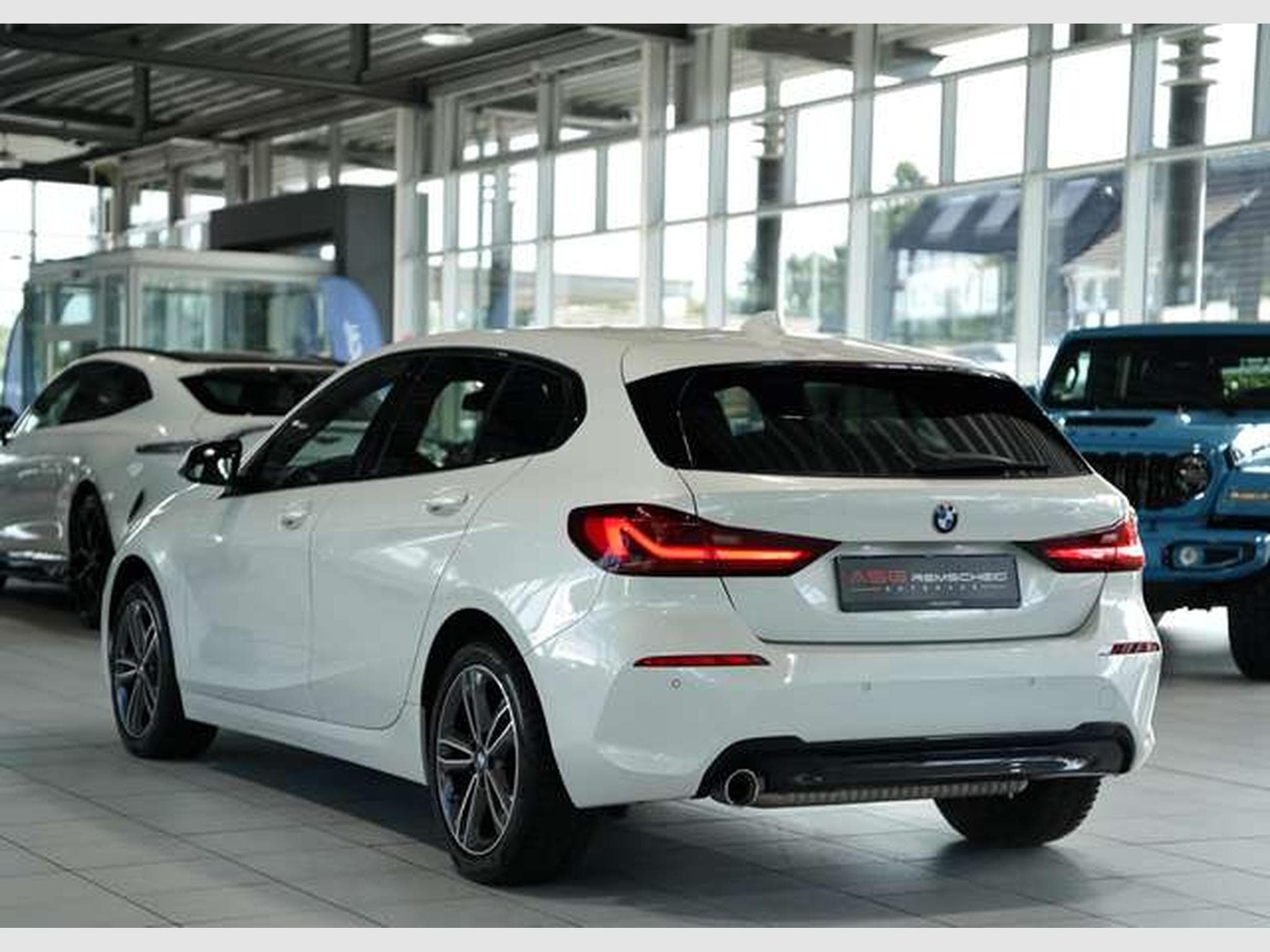 BMW 118 I Sport Line *2.Hand *LiveCockpit*Sportsitze (2021) - Photo 10