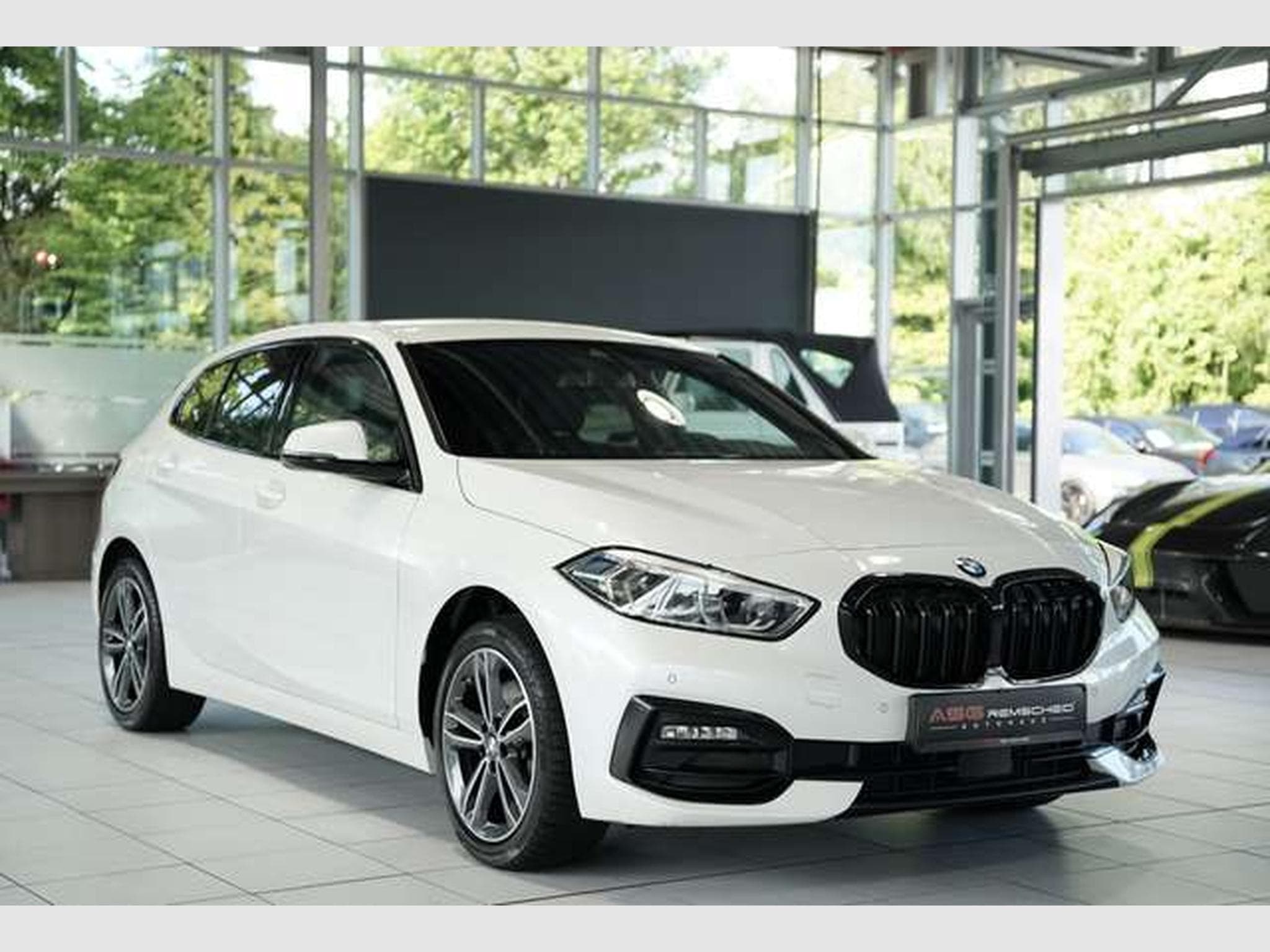 BMW 118 I Sport Line *2.Hand *LiveCockpit*Sportsitze (2021) - Photo 6